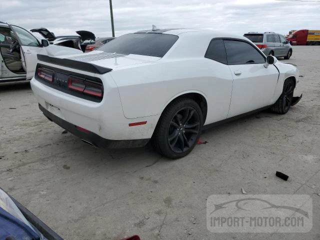 2018 Dodge Challenger Sxt VIN: 2C3CDZAG0JH332961 Lot: 44682753