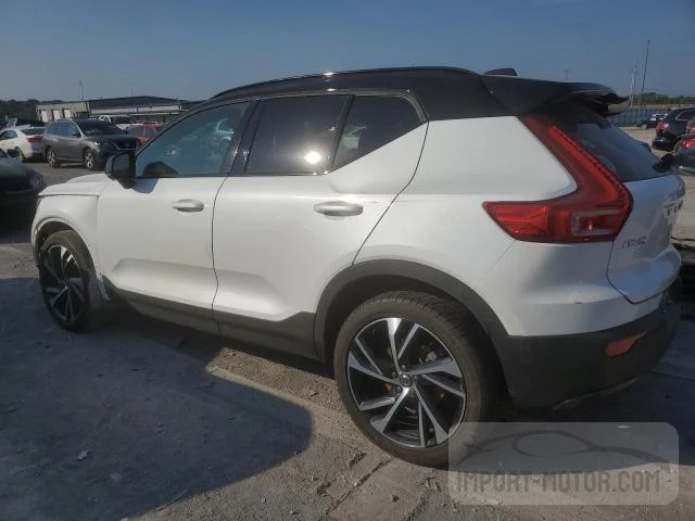 YV4162UM0N2667557 2022 Volvo Xc40 T5 R-Design