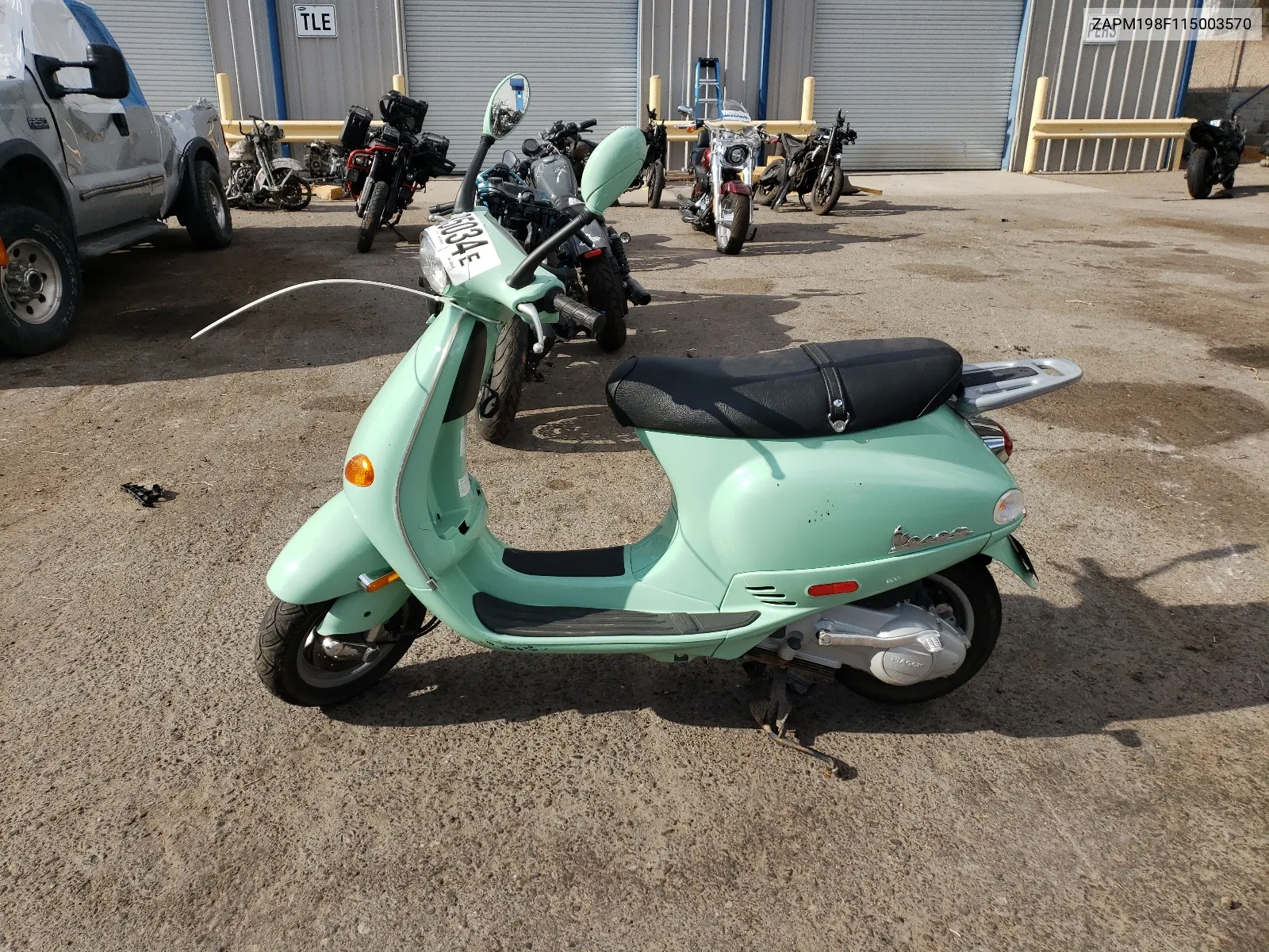 ZAPM198F115003570 2001 Vespa M198F