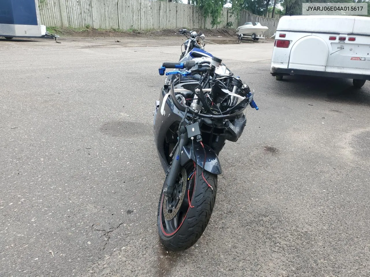 2004 Yamaha Yzfr6 L VIN: JYARJ06E04A015617 Lot: 69212274