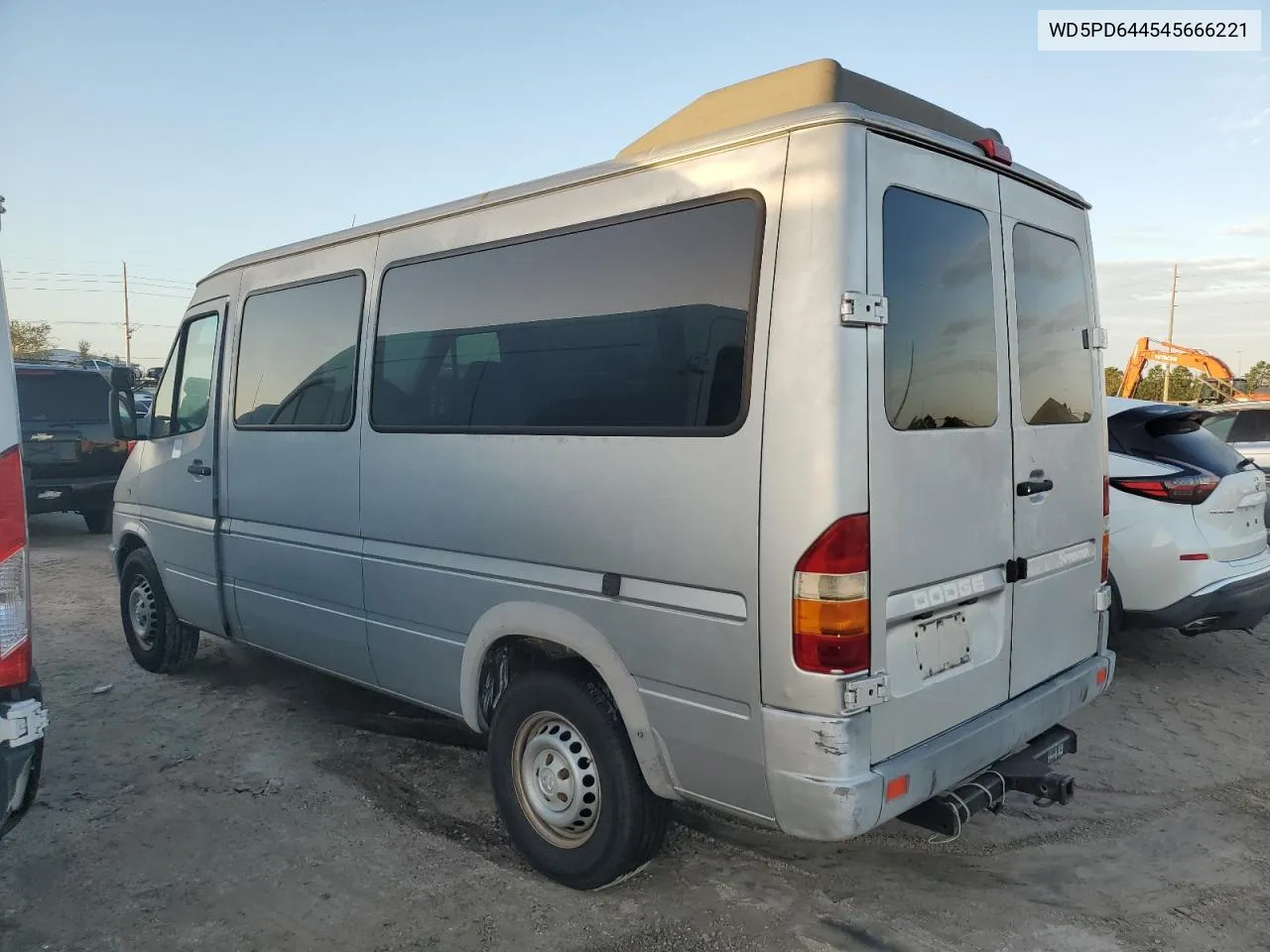 2004 Sprinter 2500 Sprinter VIN: WD5PD644545666221 Lot: 76026484