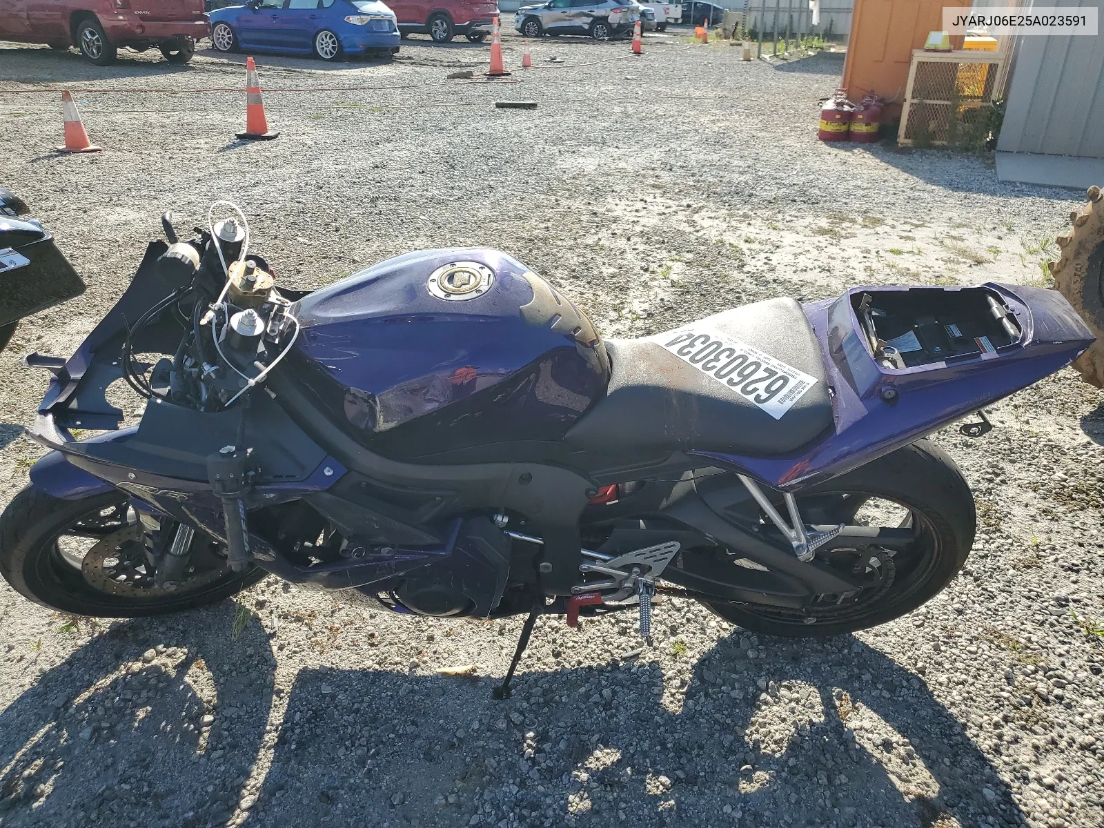 JYARJ06E25A023591 2005 Yamaha Yzfr6 L