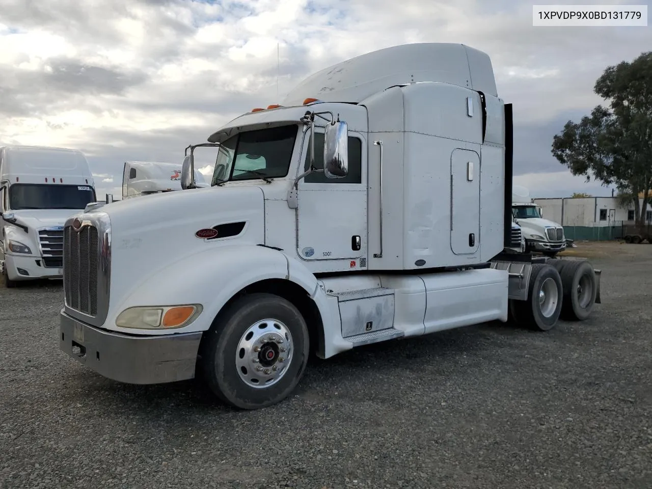 2011 Peterbilt 384 VIN: 1XPVDP9X0BD131779 Lot: 80332794