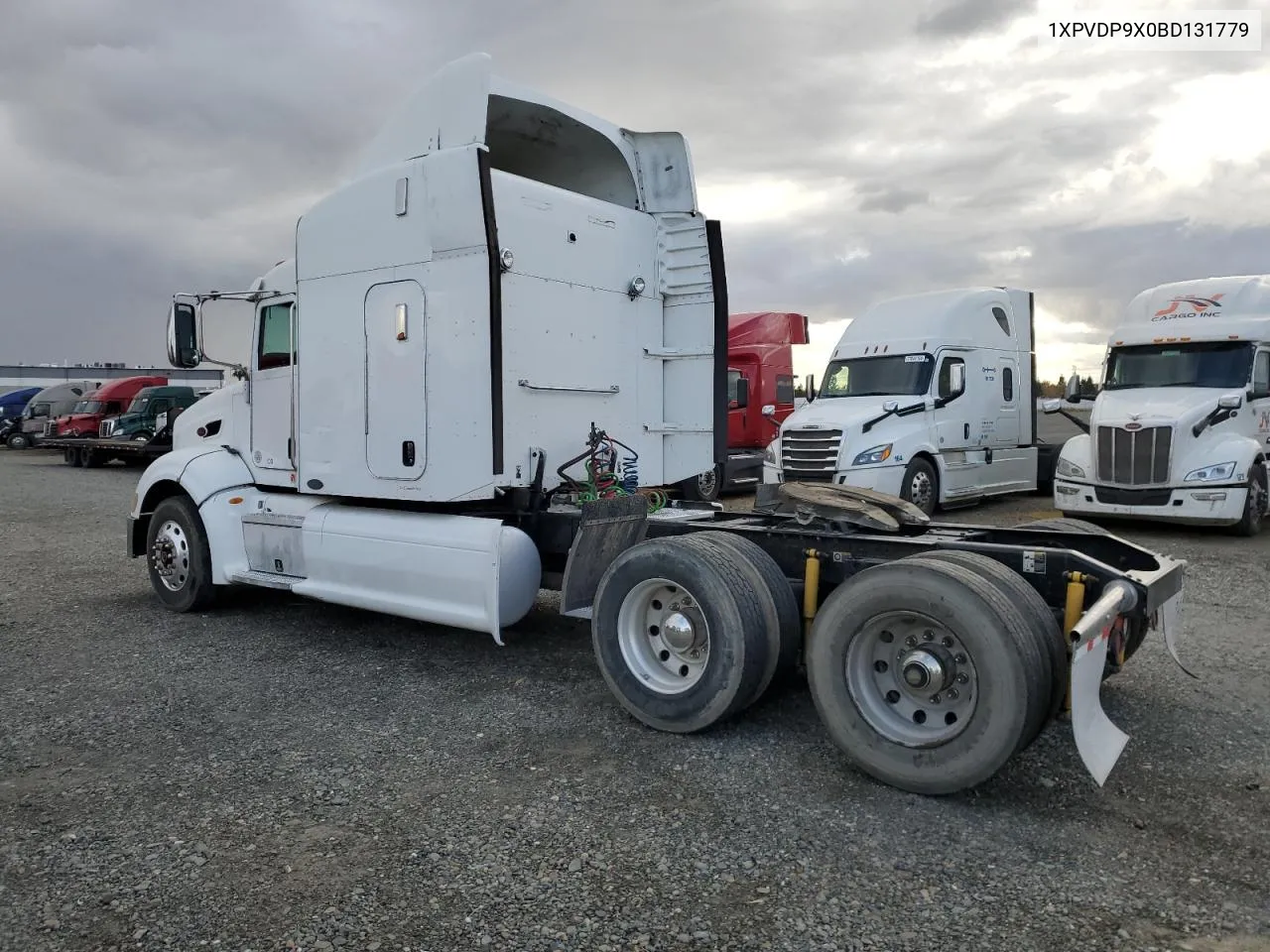 2011 Peterbilt 384 VIN: 1XPVDP9X0BD131779 Lot: 80332794