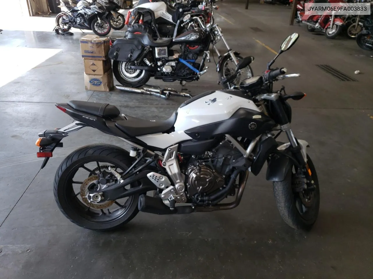 JYARM06E9FA003833 2015 Yamaha Fz07