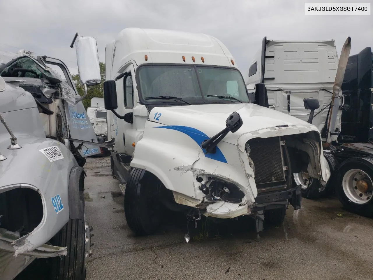 2016 Freightliner Cascadia 125 VIN: 3AKJGLD5XGSGT7400 Lot: 74202744