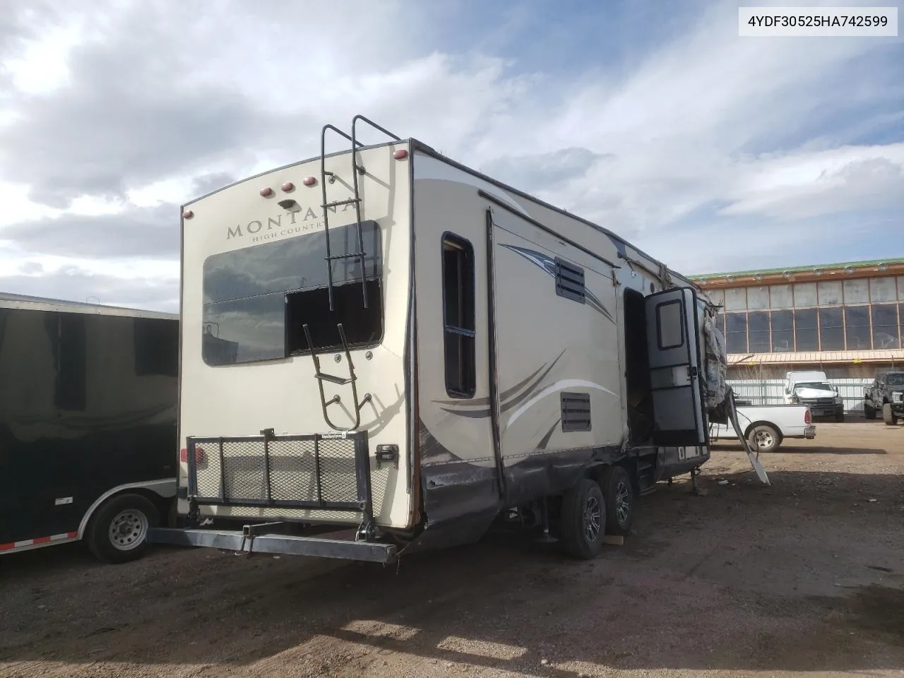 4YDF30525HA742599 2017 Keystone Montana