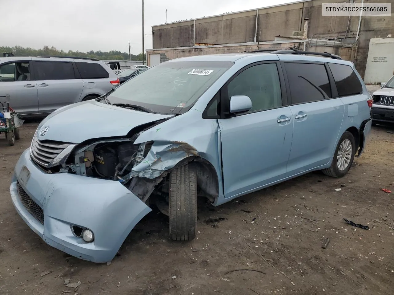 5TDYK3DC2FS566685 2017 Toyota Sienna Xle