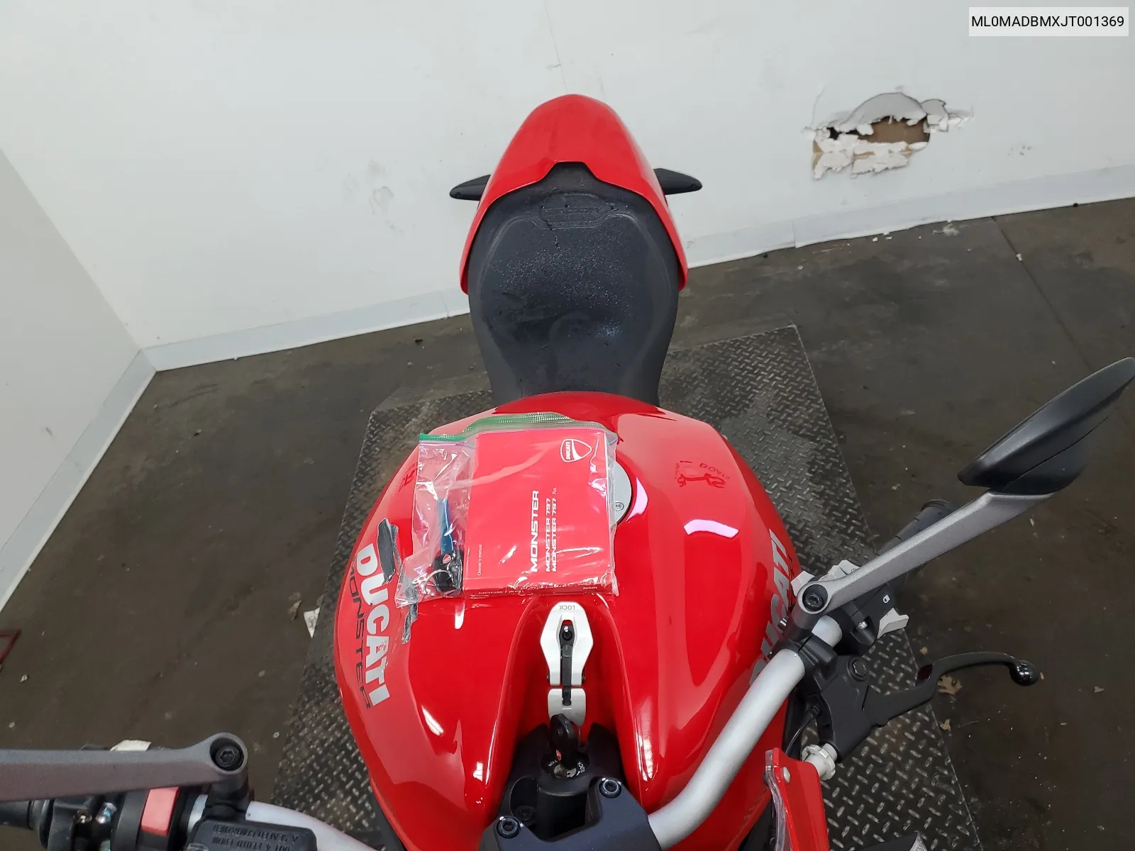 ML0MADBMXJT001369 2018 Ducati Monster 797+