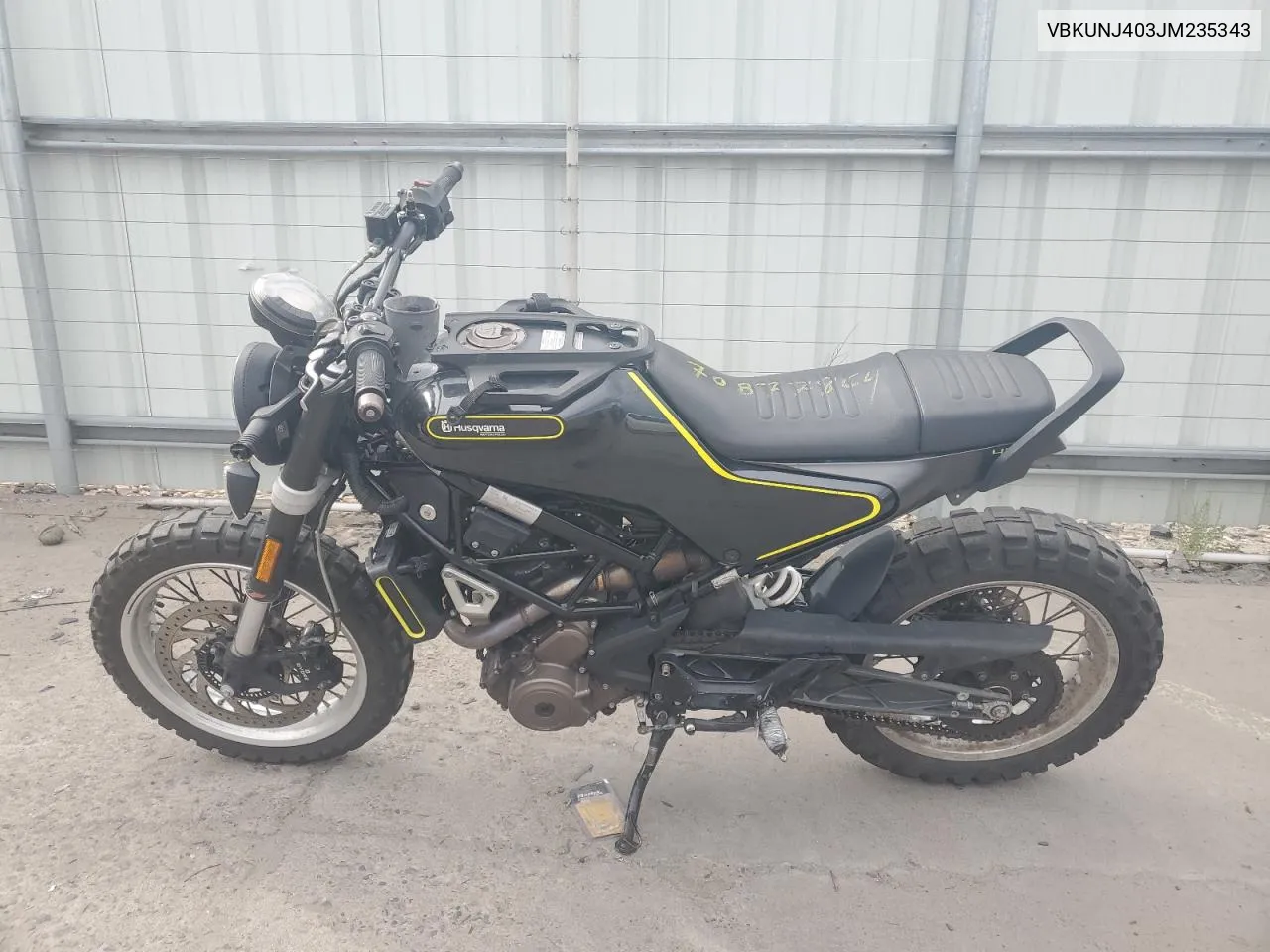 2018 Husqvarna Svartpilen 401 VIN: VBKUNJ403JM235343 Lot: 70877864