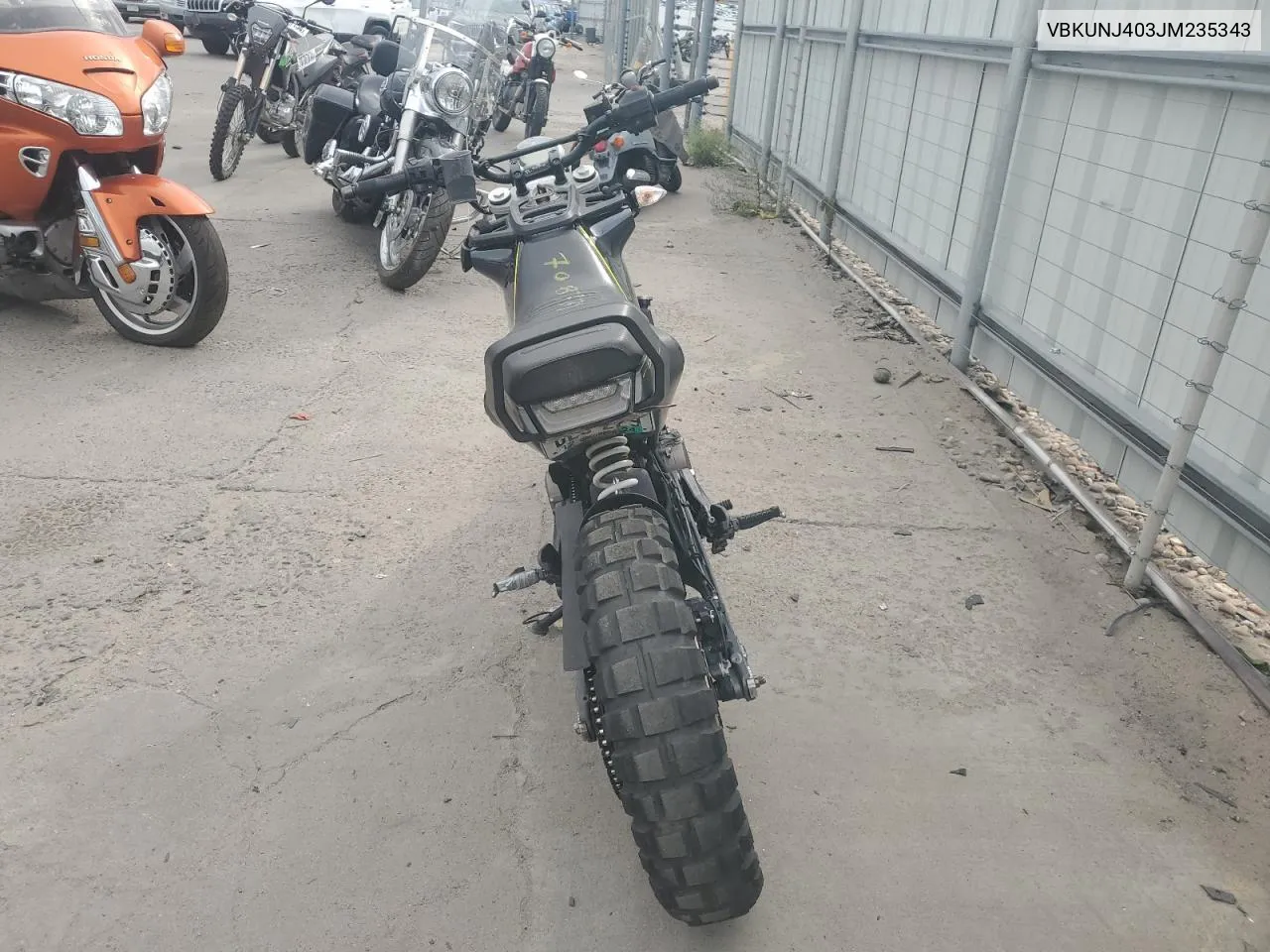 2018 Husqvarna Svartpilen 401 VIN: VBKUNJ403JM235343 Lot: 70877864