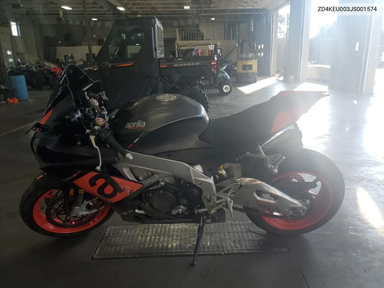 2018 Aprilia Rsv4 VIN: ZD4KEU003JS001574 Lot: 71634914