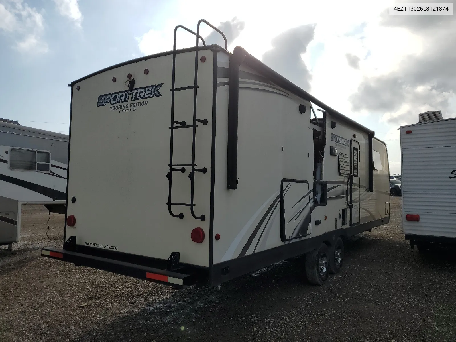 2020 Kz Trailer VIN: 4EZT13026L8121374 Lot: 52349894