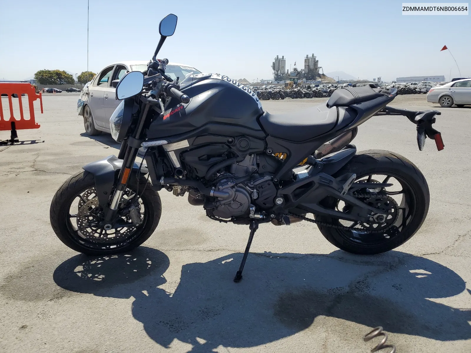 2022 Ducati Monster VIN: ZDMMAMDT6NB006654 Lot: 63785294