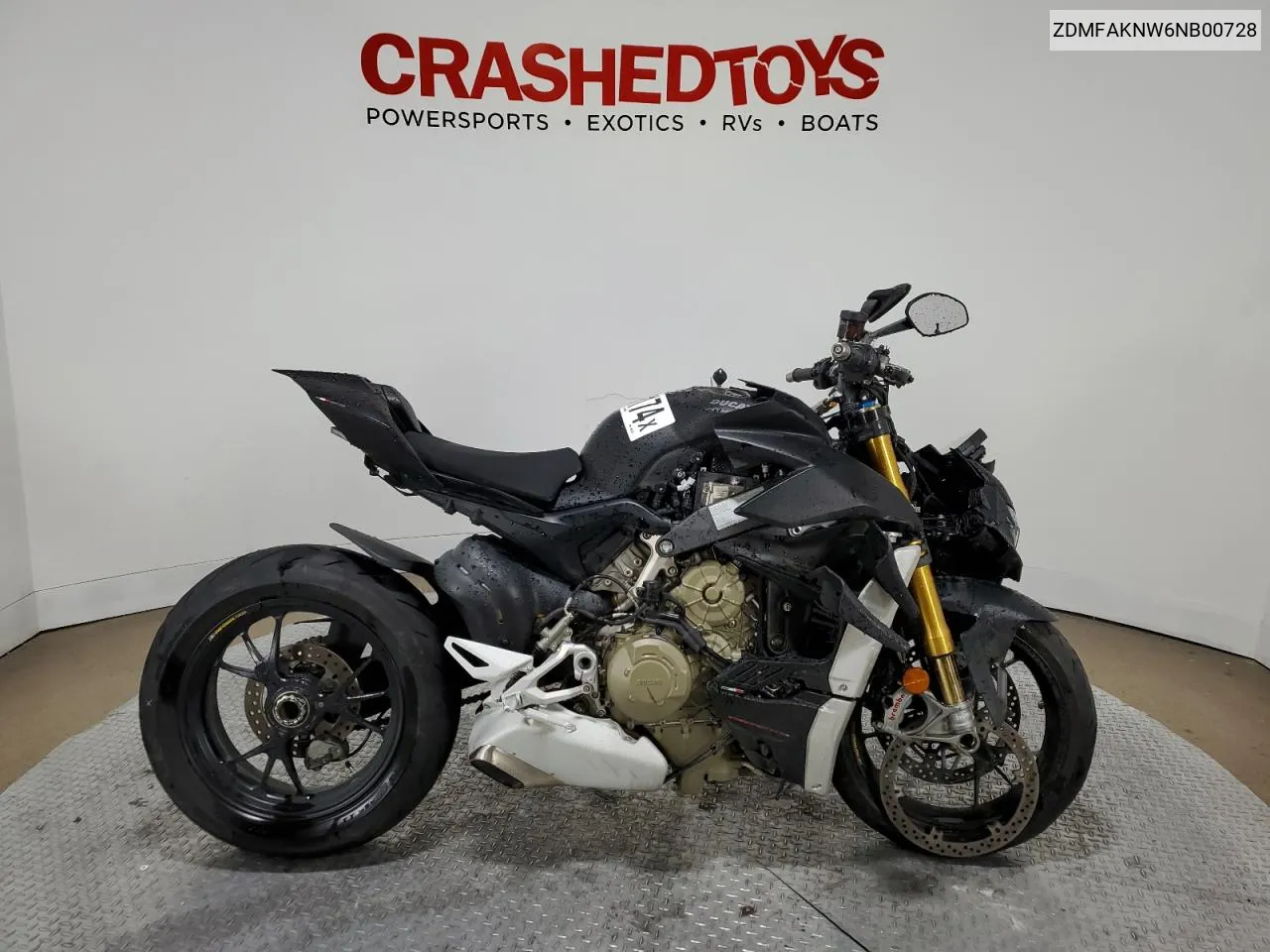 2022 Ducati Streetfighter V4 VIN: ZDMFAKNW6NB00728 Lot: 67590174