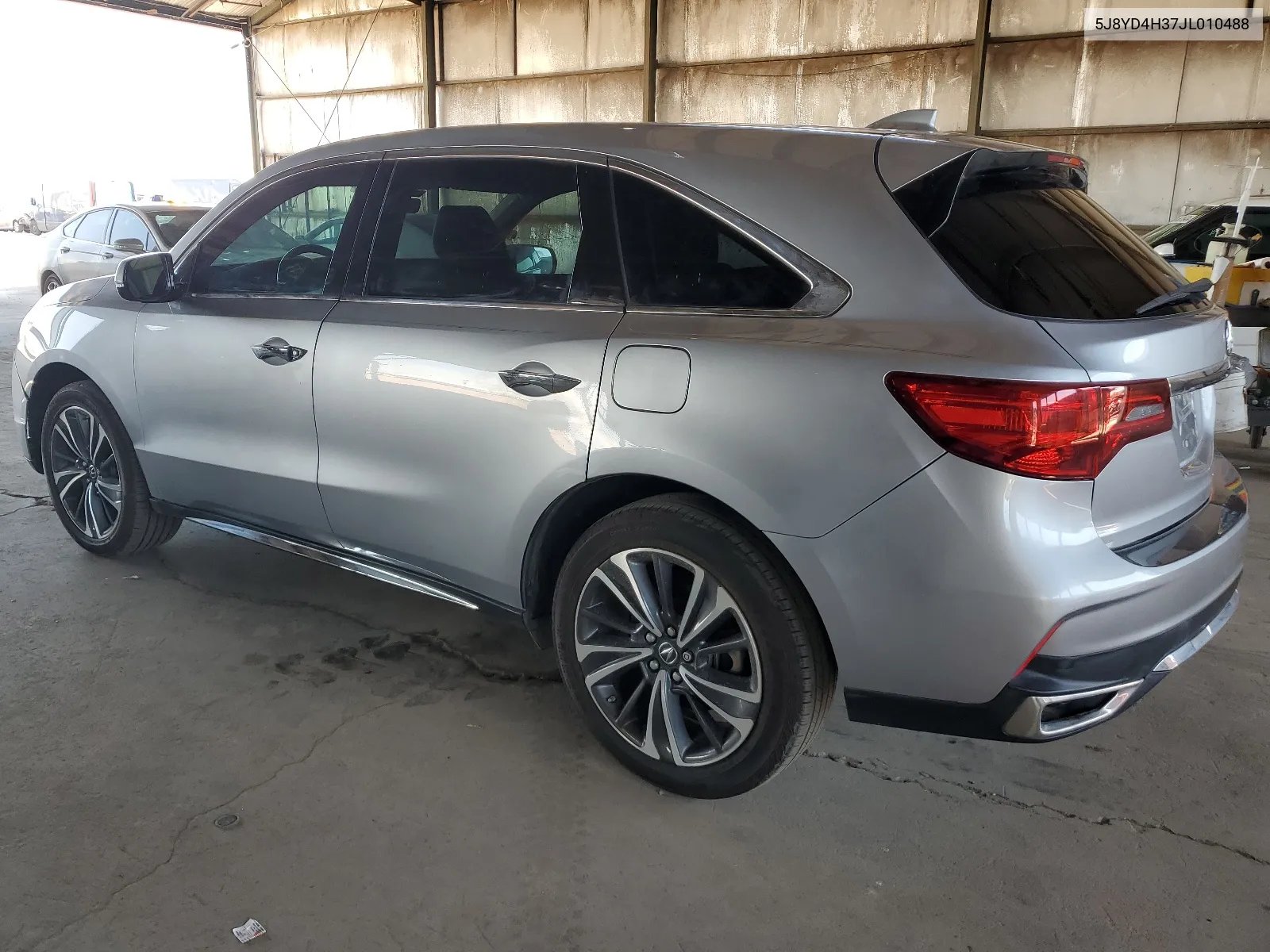 5J8YD4H37JL010488 2018 Acura Mdx