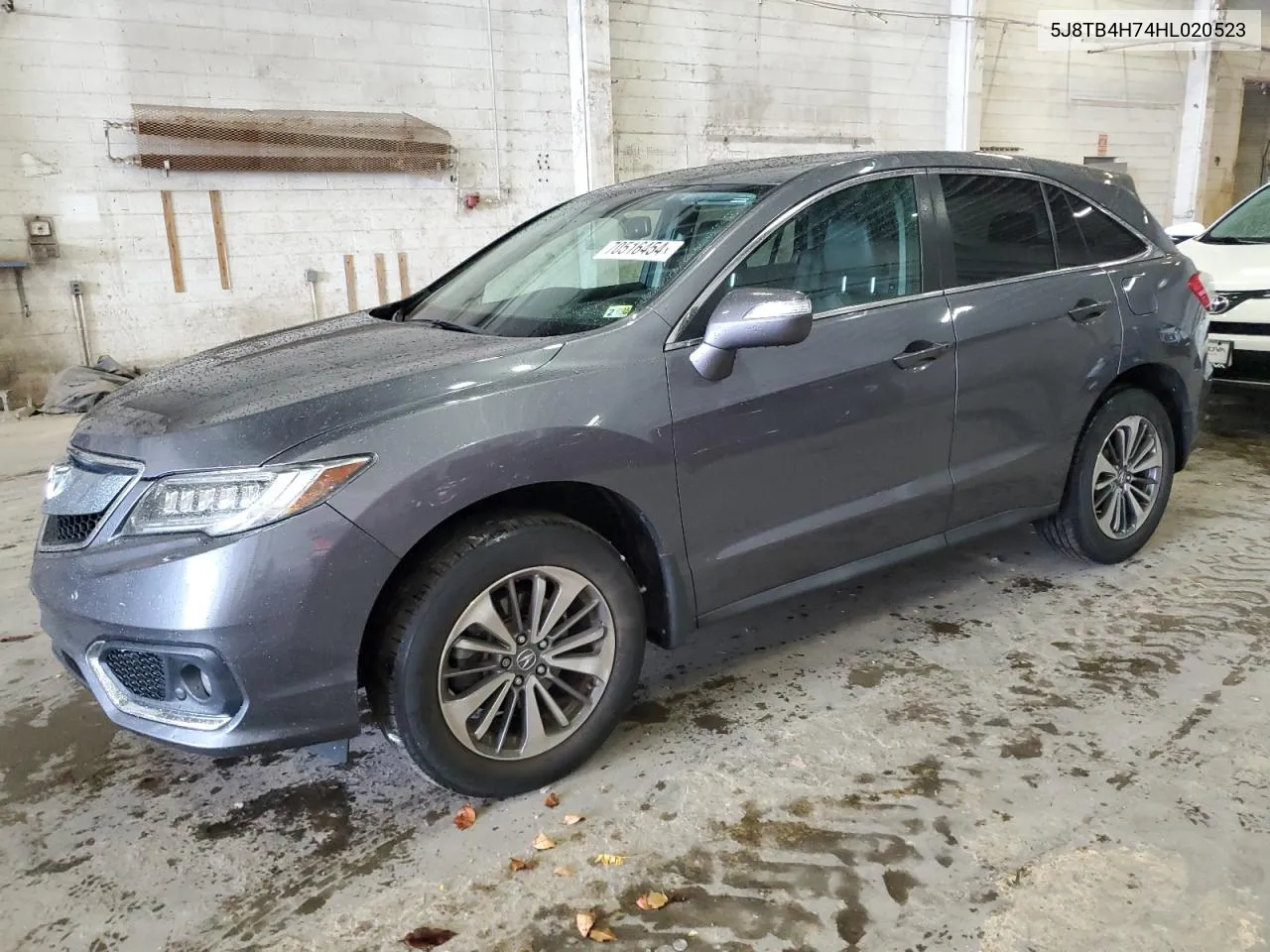 2017 Acura Rdx Advance VIN: 5J8TB4H74HL020523 Lot: 70516454