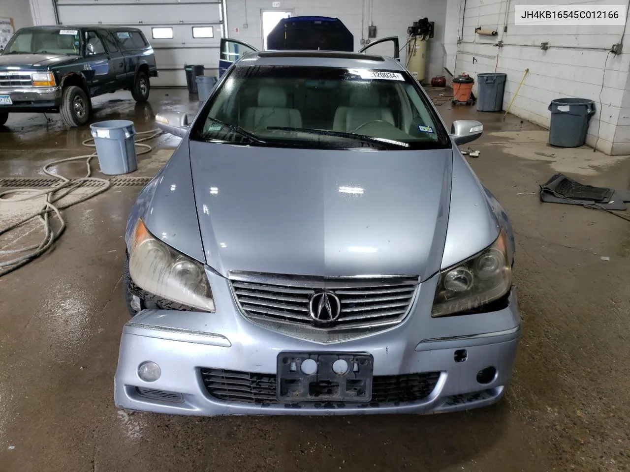 JH4KB16545C012166 2005 Acura Rl