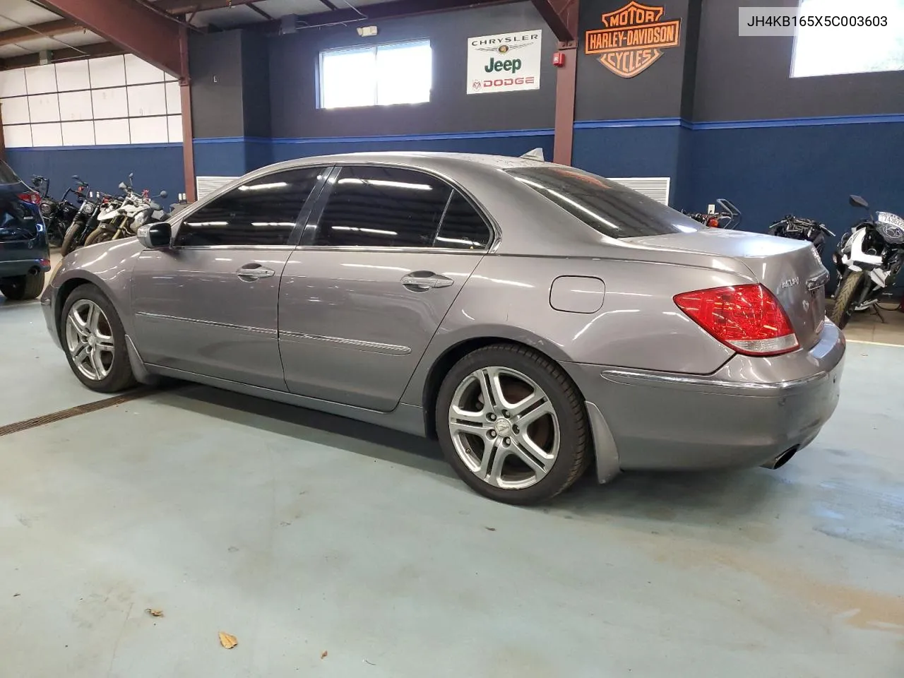 2005 Acura Rl VIN: JH4KB165X5C003603 Lot: 75848784