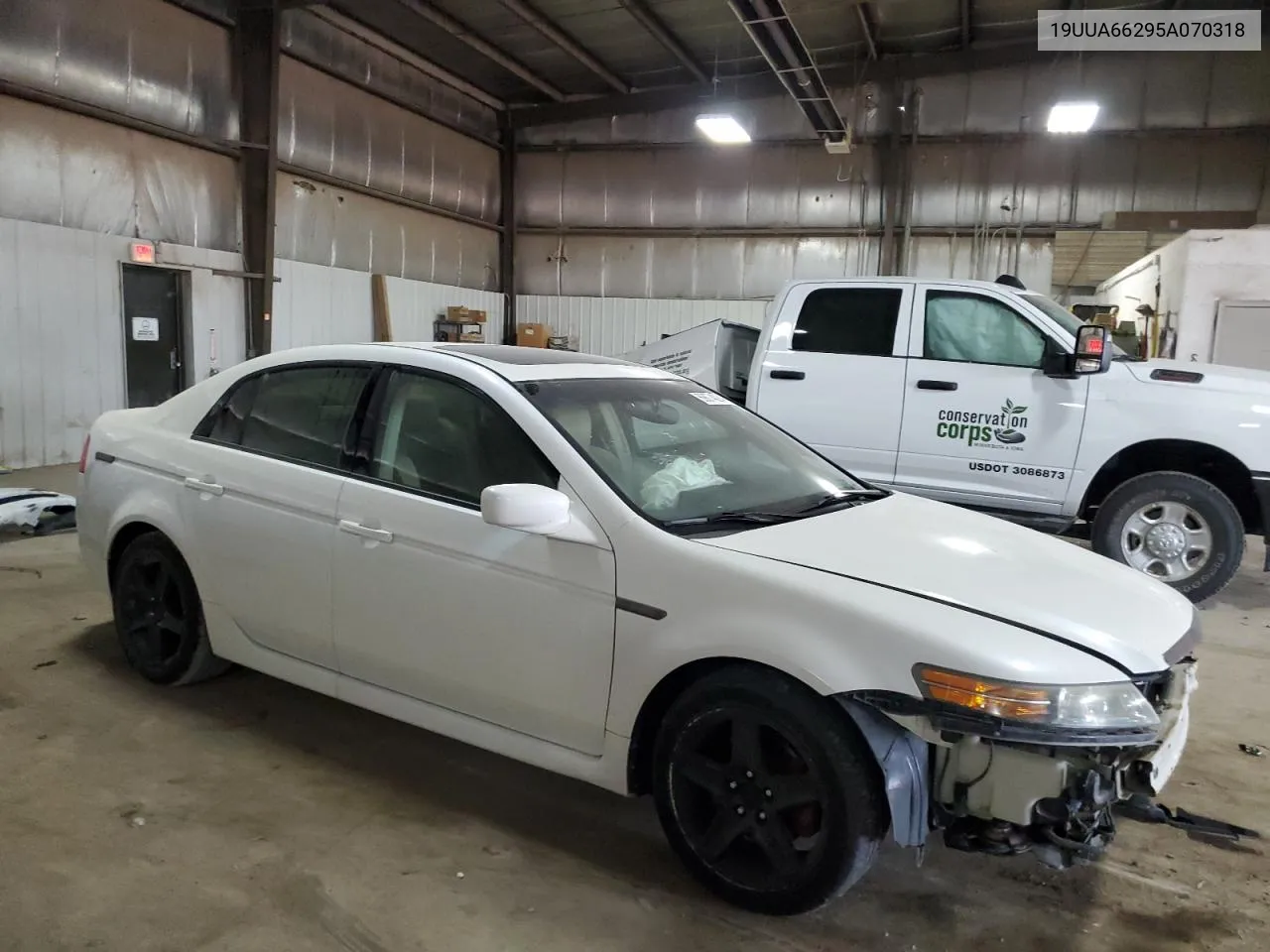 2005 Acura Tl VIN: 19UUA66295A070318 Lot: 69074024