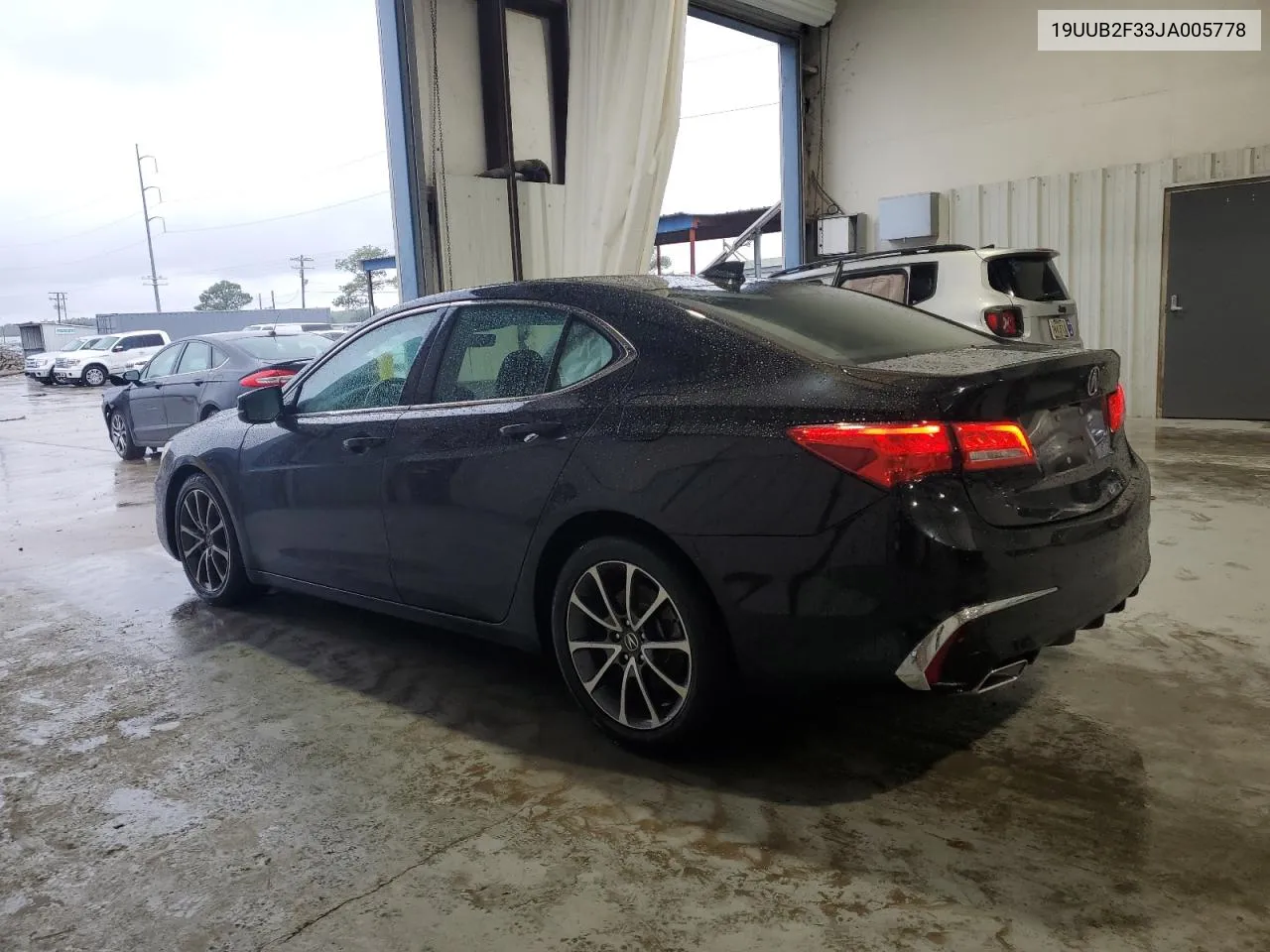 19UUB2F33JA005778 2018 Acura Tlx