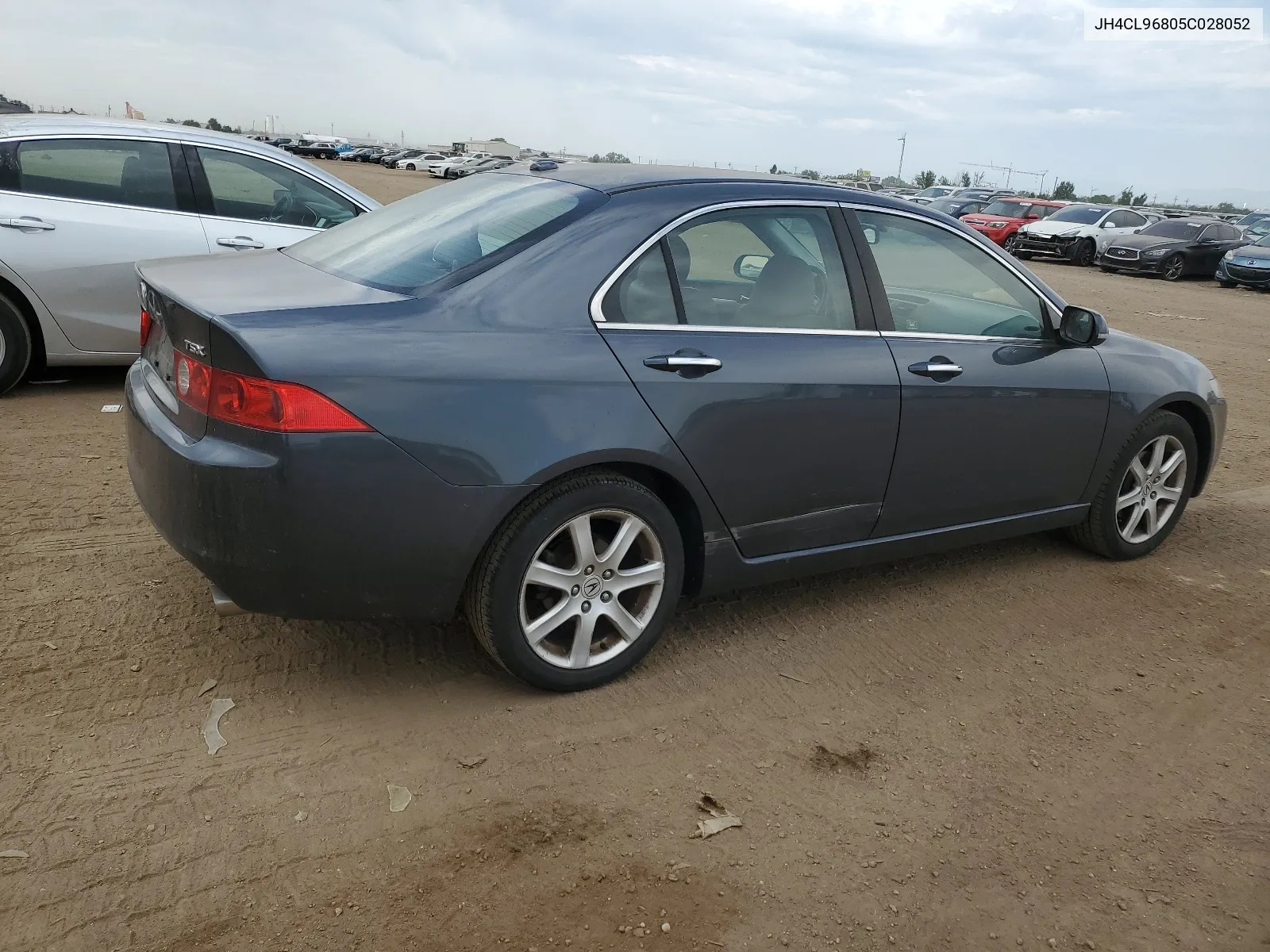 JH4CL96805C028052 2005 Acura Tsx