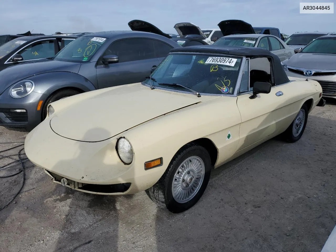 1974 Alfa Romeo Spider VIN: AR3044845 Lot: 76930974