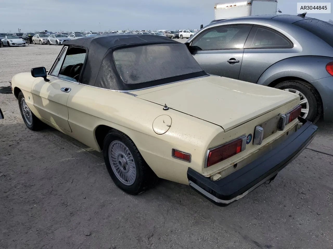 1974 Alfa Romeo Spider VIN: AR3044845 Lot: 76930974