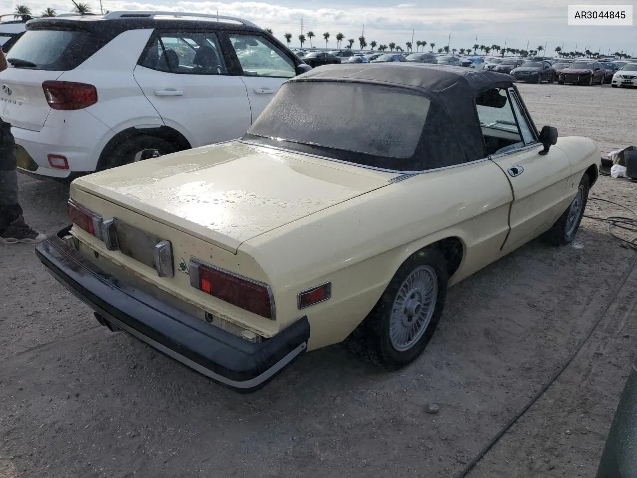 1974 Alfa Romeo Spider VIN: AR3044845 Lot: 76930974