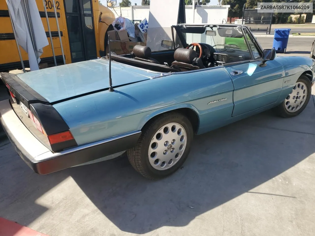 1989 Alfa Romeo Spider Veloce VIN: ZARBA5587K1066209 Lot: 77166704