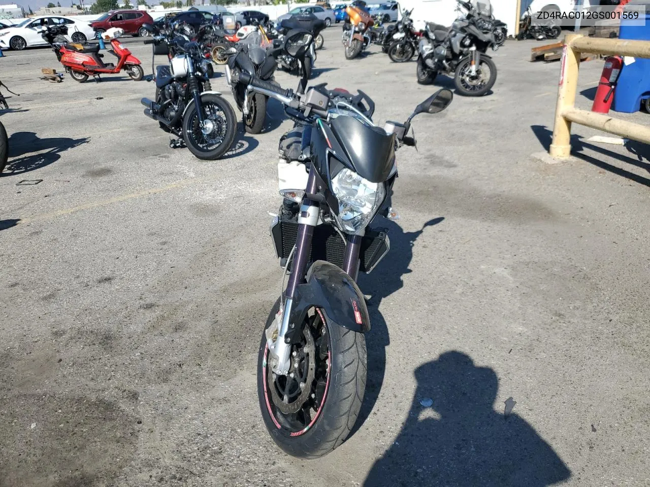 2016 Aprilia Shiver 750 VIN: ZD4RAC012GS001569 Lot: 73587384