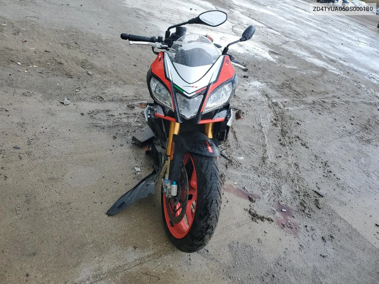 2016 Aprilia Tuono V4 1100 Abs VIN: ZD4TYUA06GS000180 Lot: 75998444