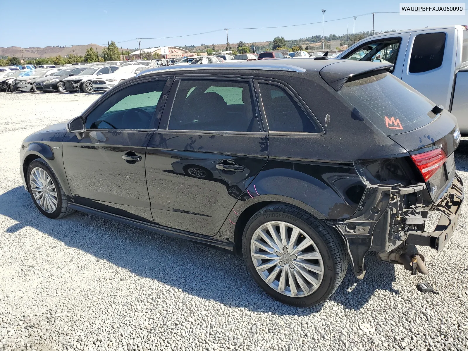 WAUUPBFFXJA060090 2018 Audi A3 E-Tron Premium