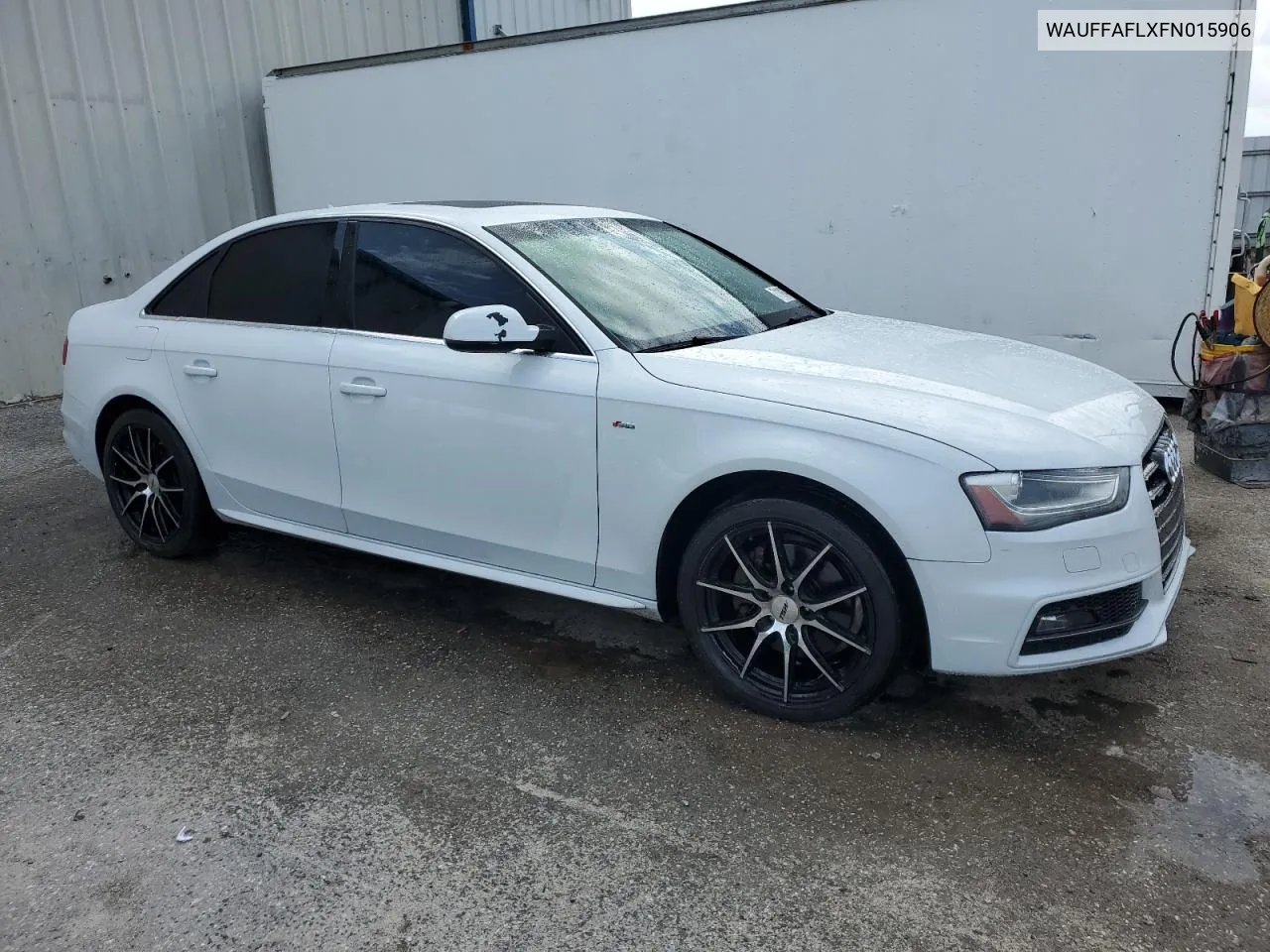 2015 Audi A4 Premium Plus VIN: WAUFFAFLXFN015906 Lot: 71101884