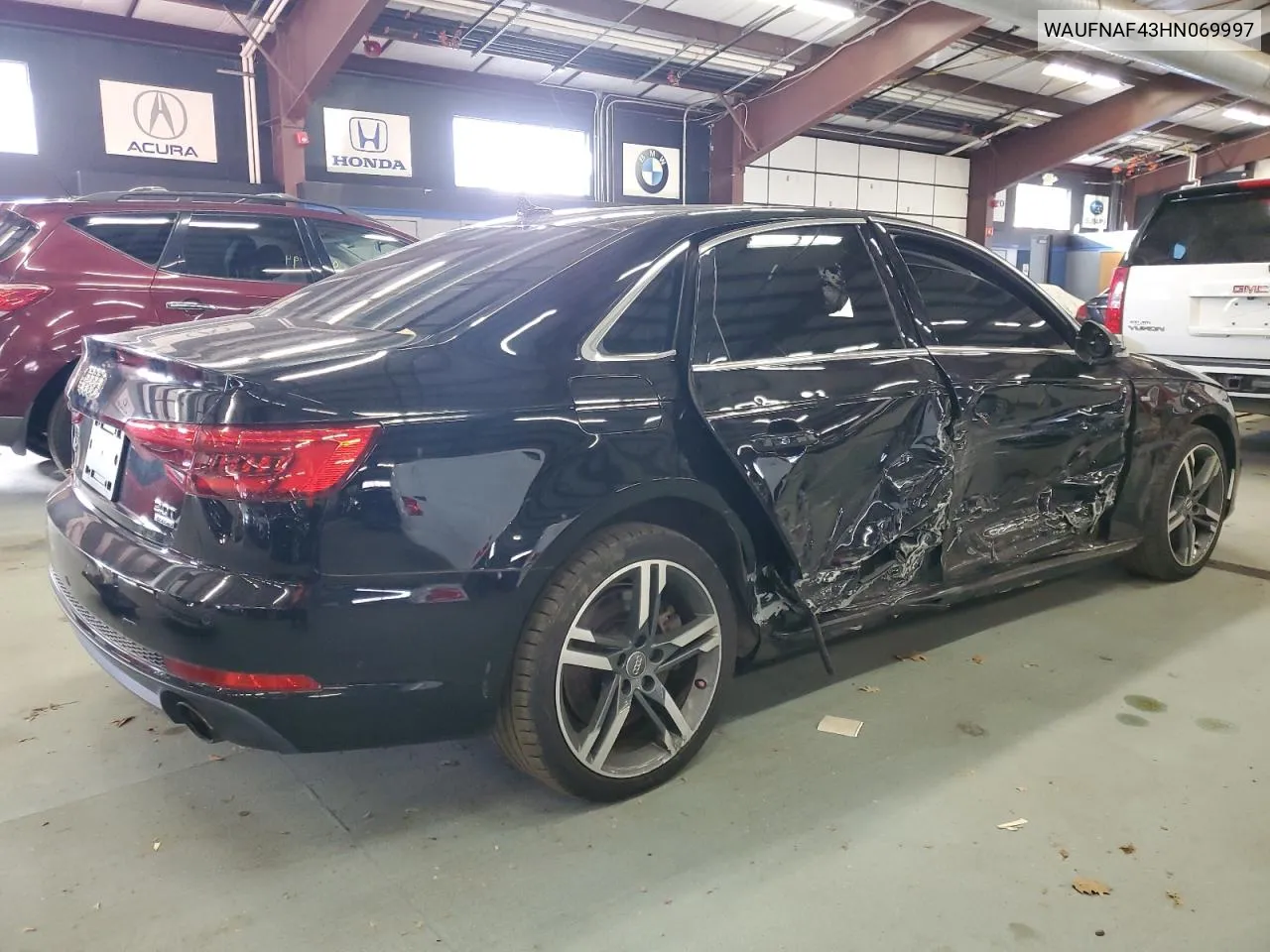 2017 Audi A4 Prestige VIN: WAUFNAF43HN069997 Lot: 81322244