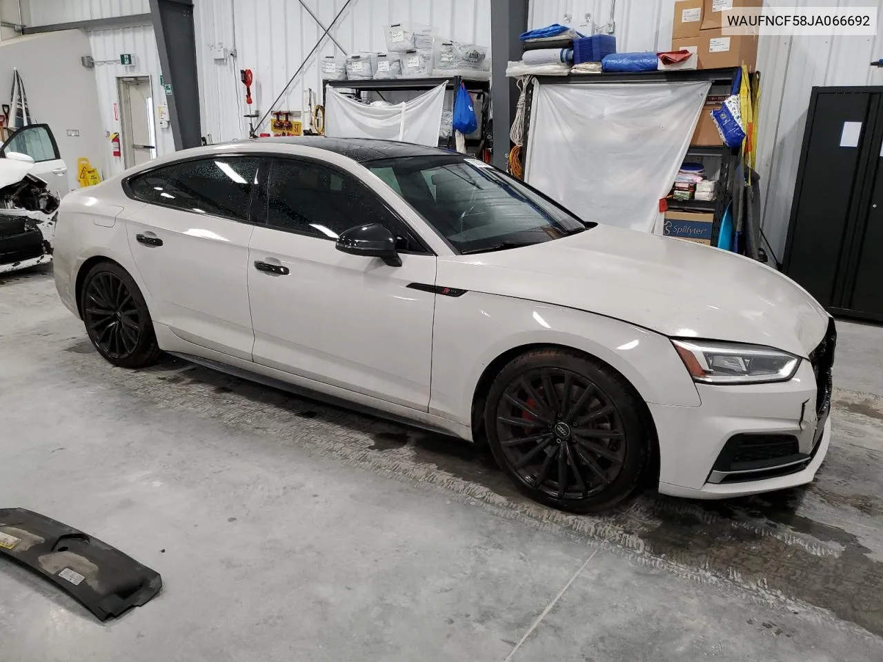 WAUFNCF58JA066692 2018 Audi A5 Prestige S-Line