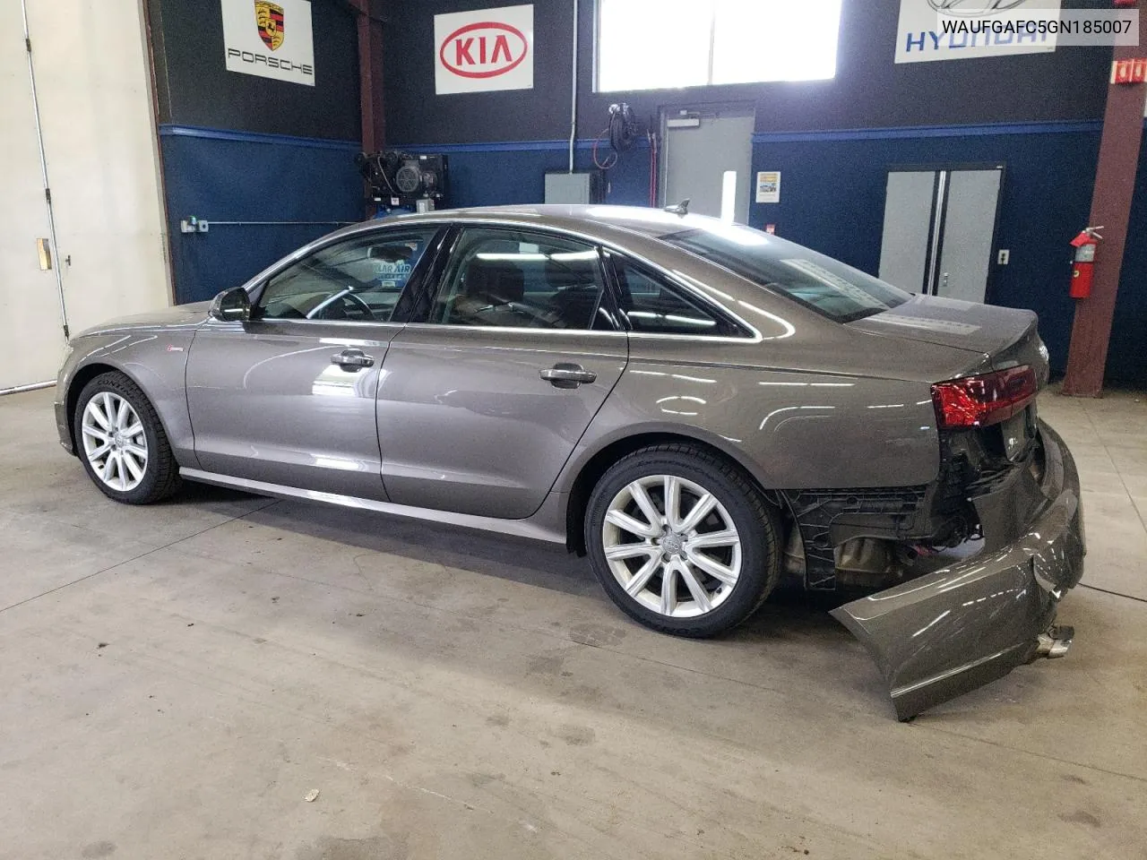 WAUFGAFC5GN185007 2016 Audi A6 Premium Plus