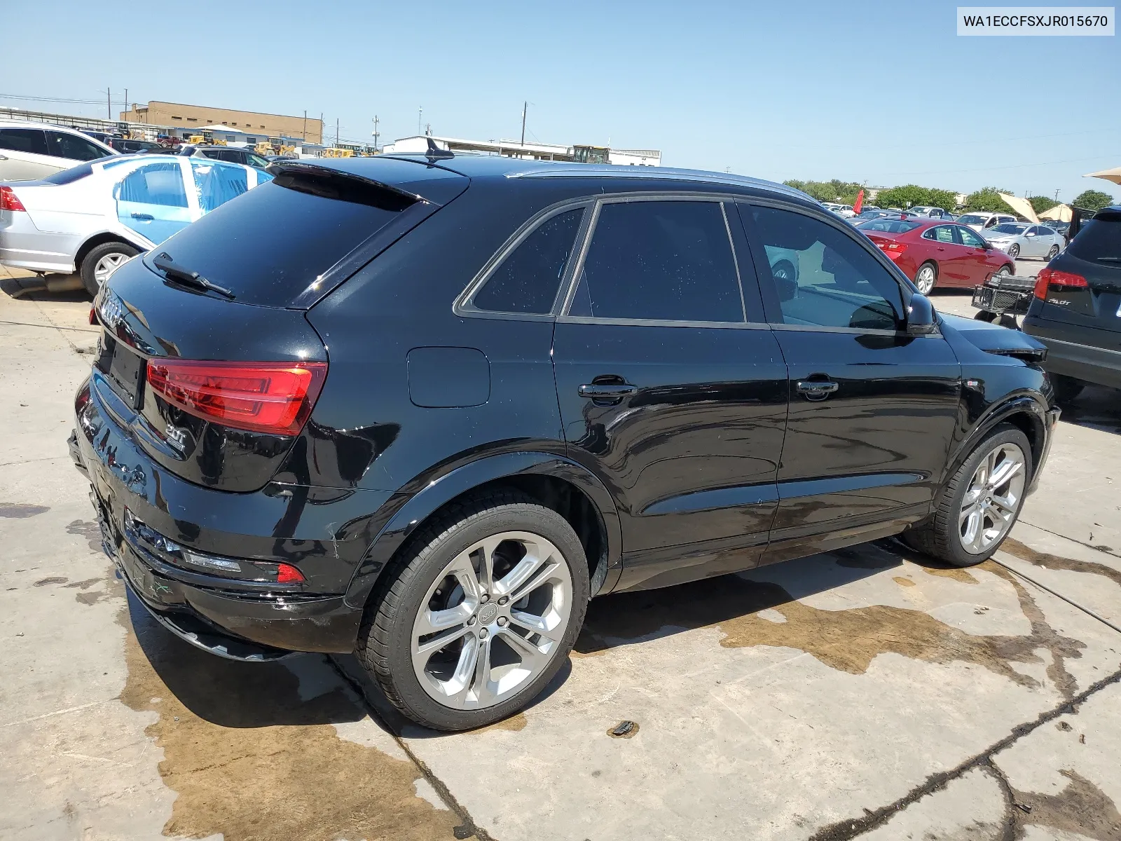 WA1ECCFSXJR015670 2018 Audi Q3 Premium