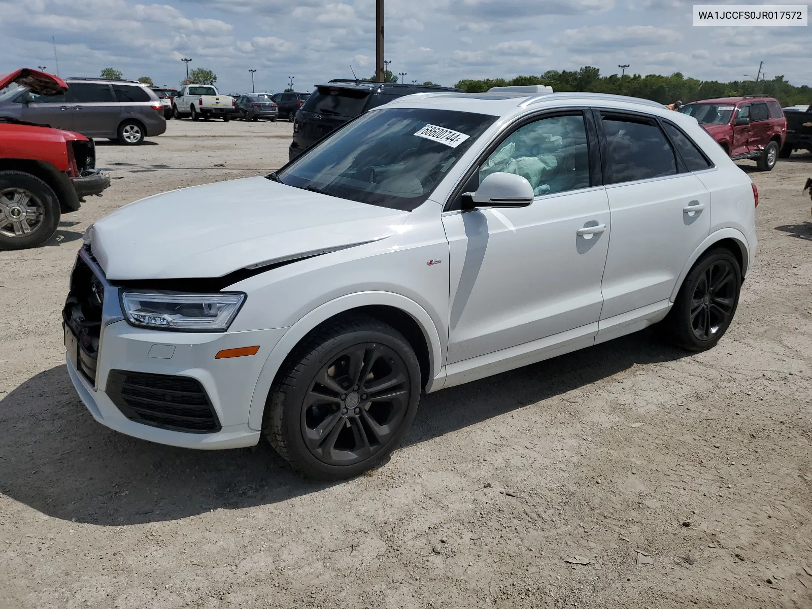 WA1JCCFS0JR017572 2018 Audi Q3 Premium Plus