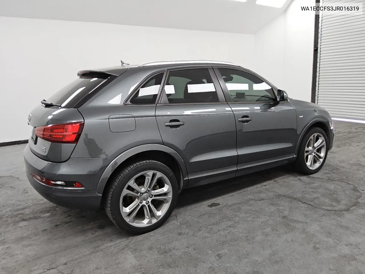 WA1ECCFS3JR016319 2018 Audi Q3 Premium