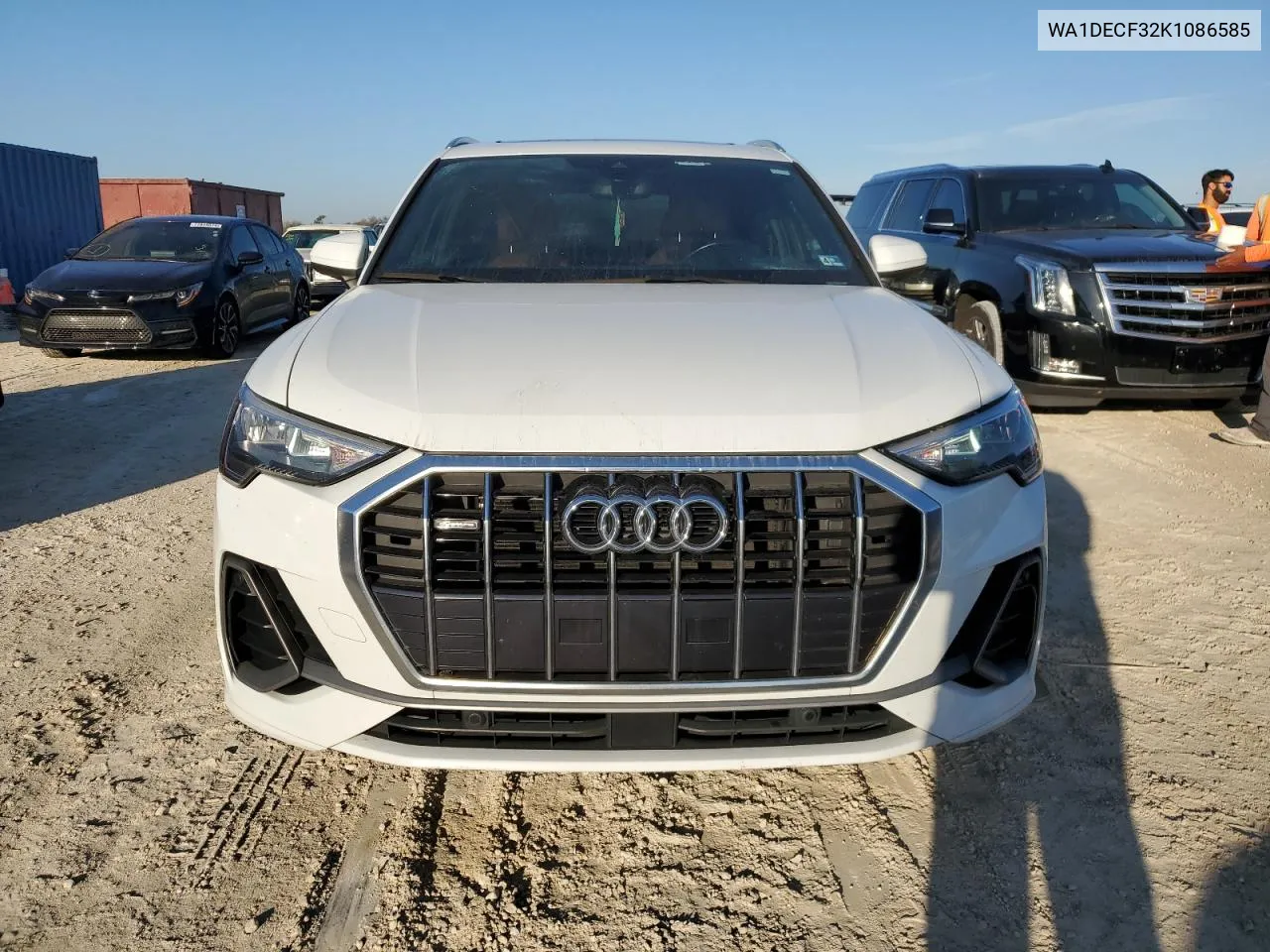 2019 Audi Q3 Premium S Line VIN: WA1DECF32K1086585 Lot: 77803064