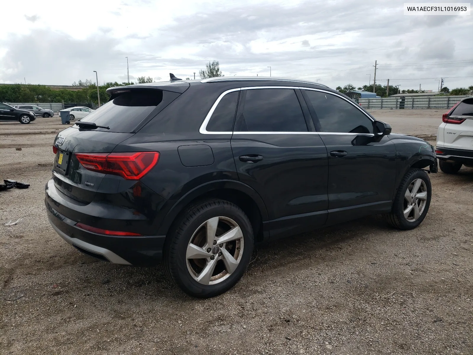 WA1AECF31L1016953 2020 Audi Q3 Premium