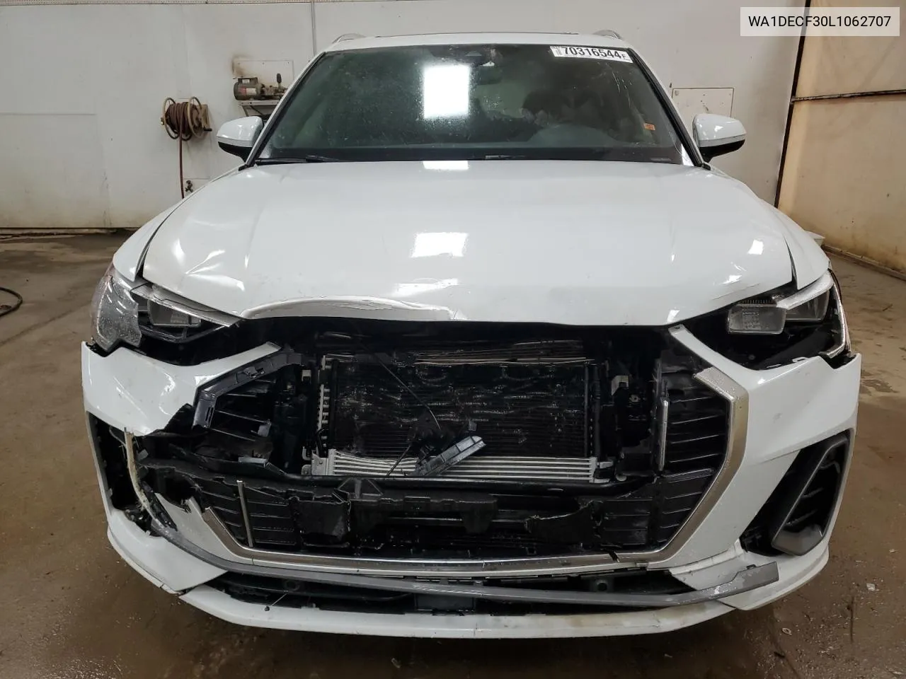 2020 Audi Q3 Premium S Line VIN: WA1DECF30L1062707 Lot: 70316544