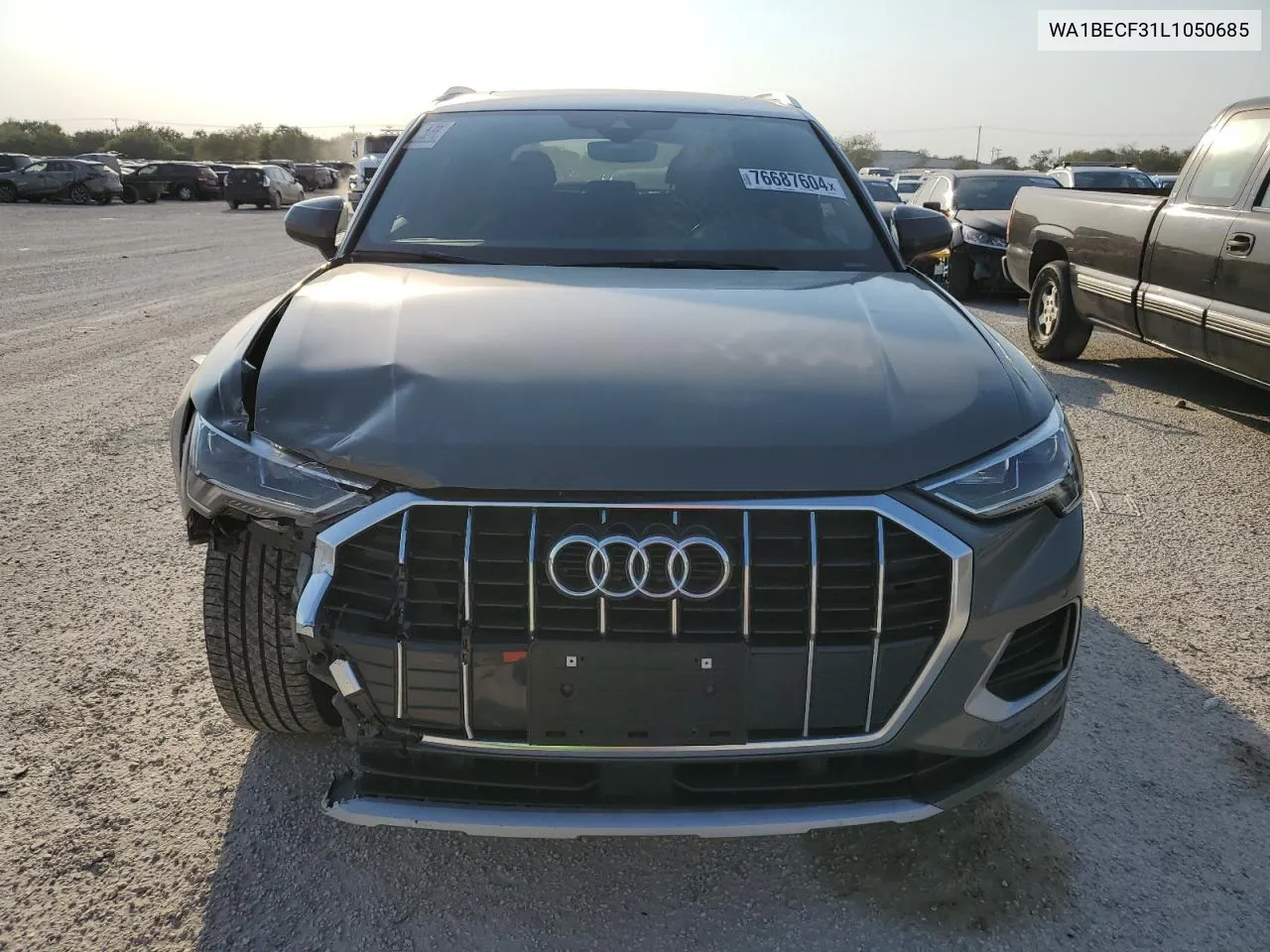 2020 Audi Q3 Premium Plus VIN: WA1BECF31L1050685 Lot: 76687604