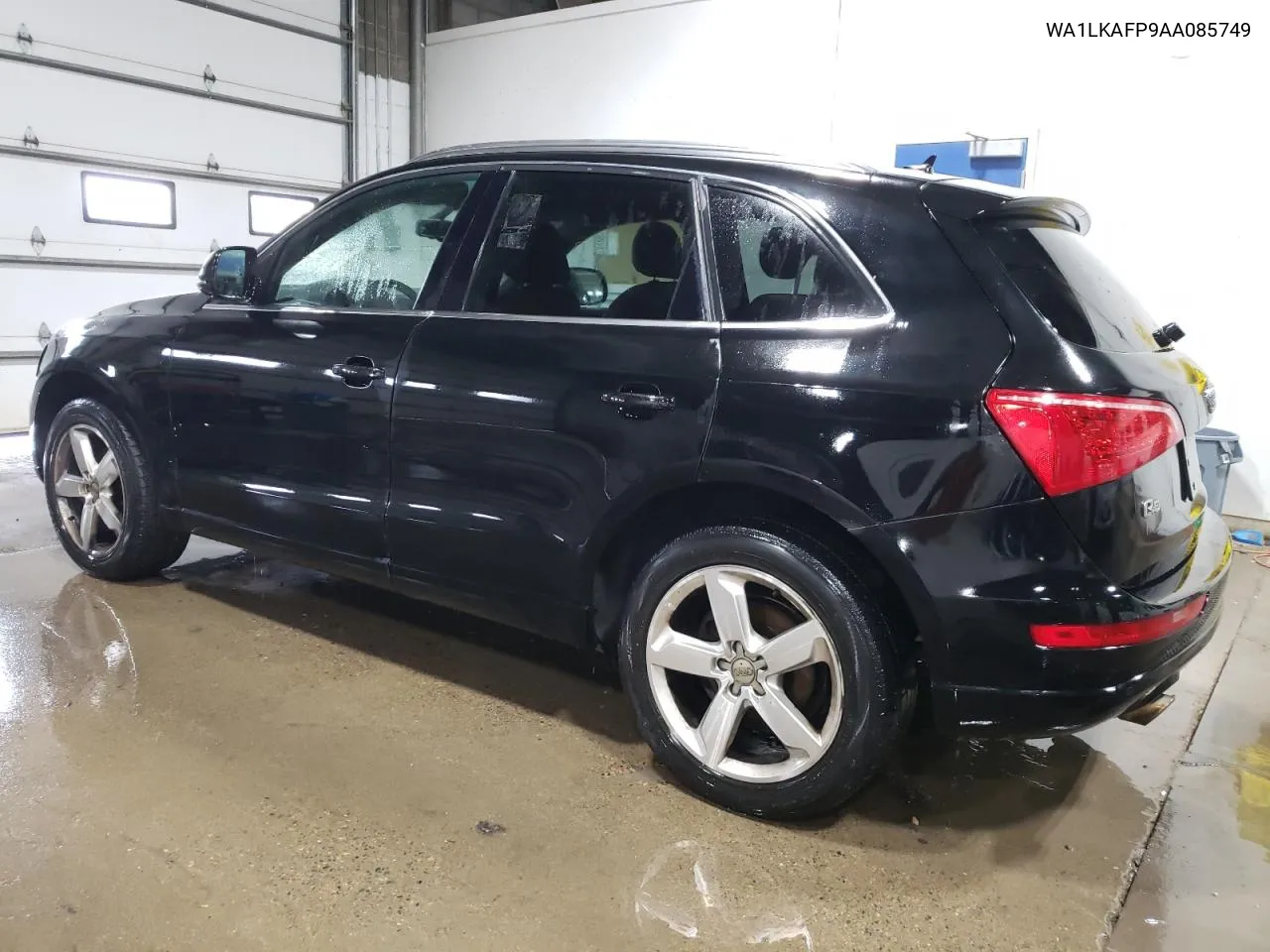 2010 Audi Q5 Premium Plus VIN: WA1LKAFP9AA085749 Lot: 74637524