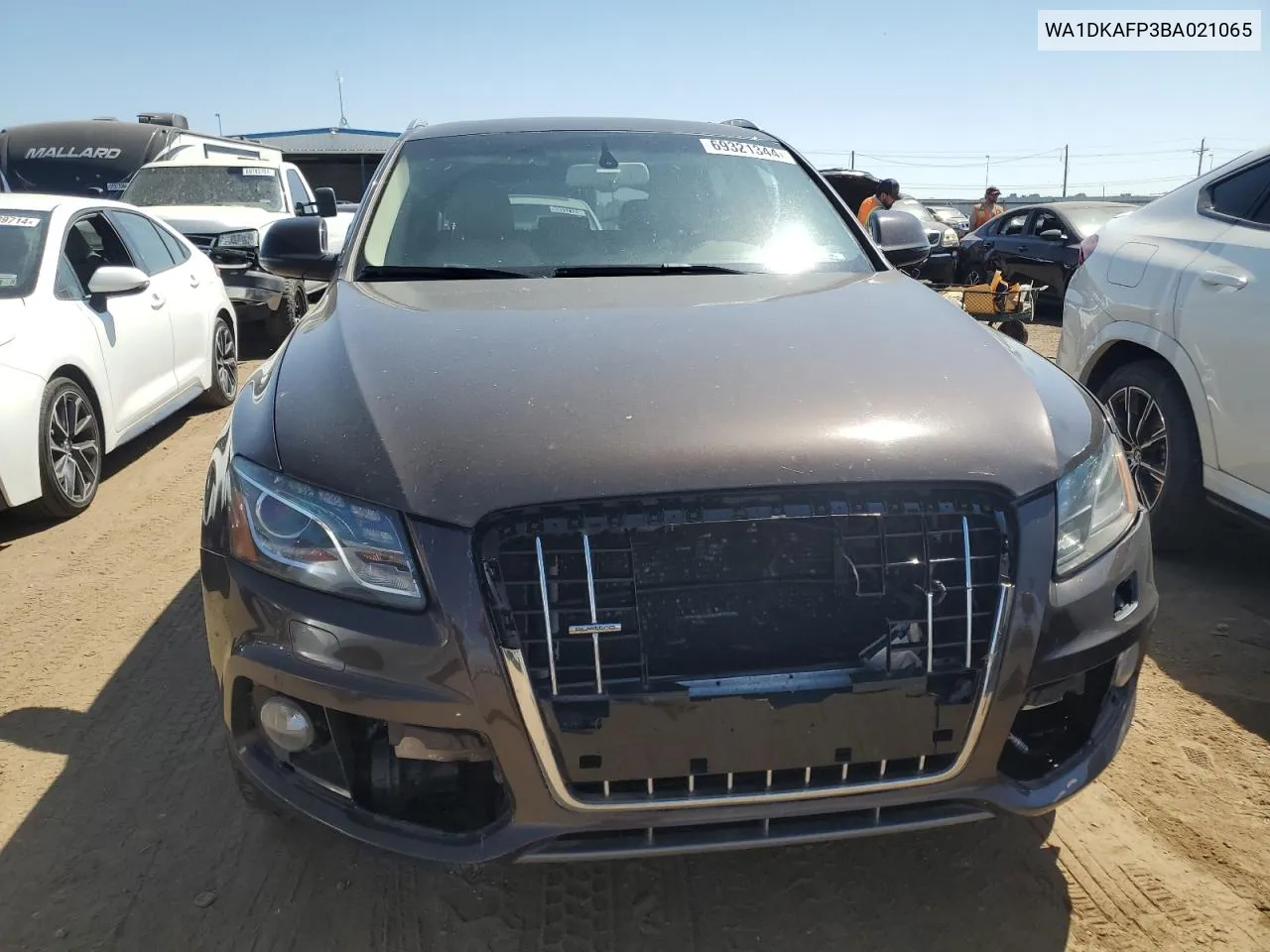 WA1DKAFP3BA021065 2011 Audi Q5 Premium Plus