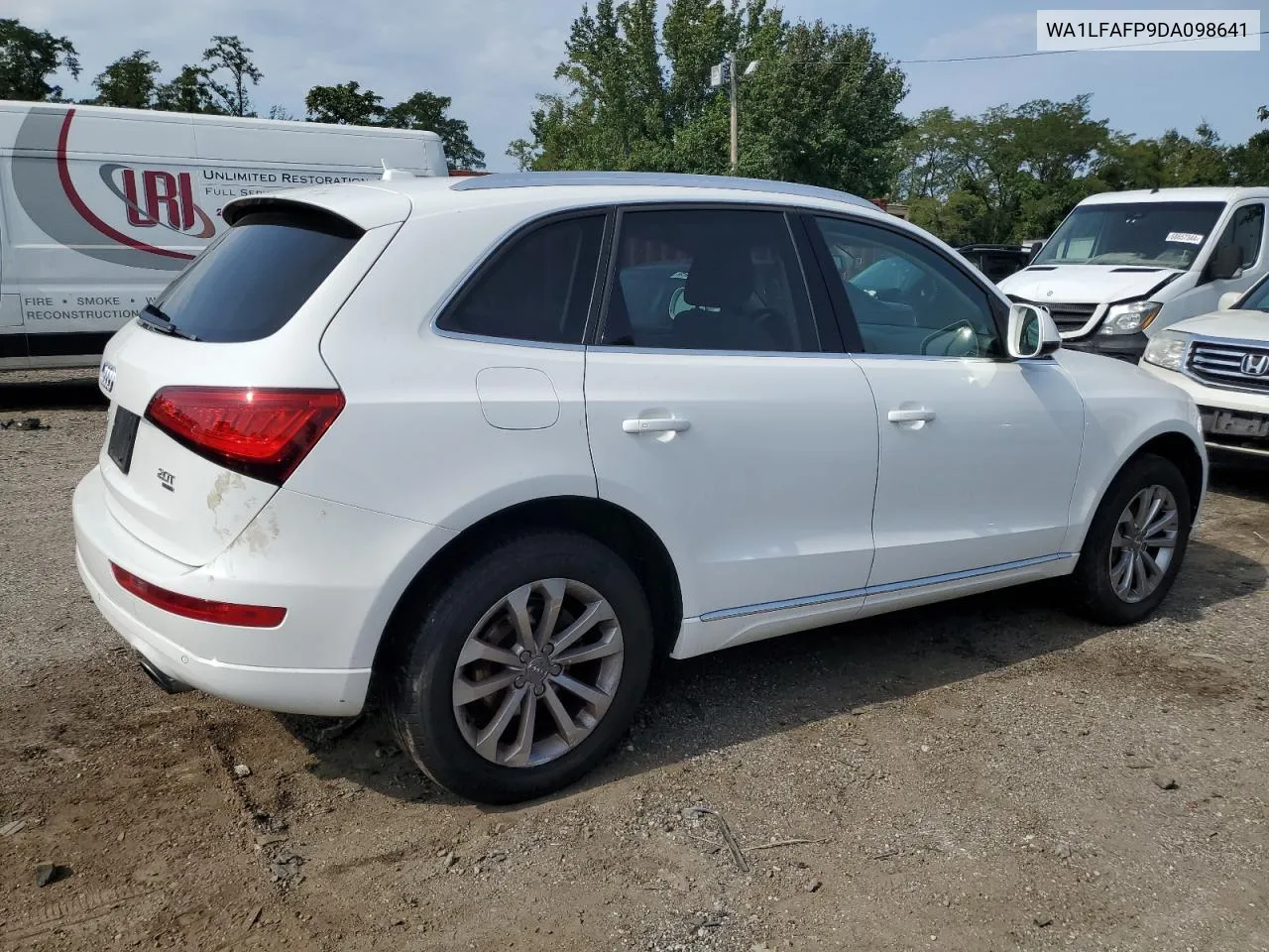 WA1LFAFP9DA098641 2013 Audi Q5 Premium Plus