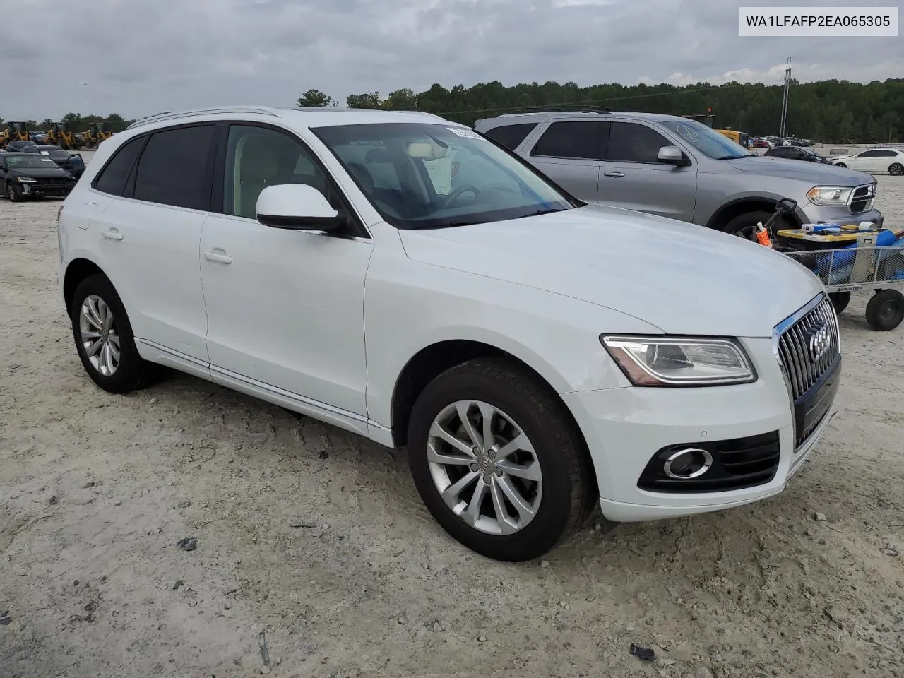 WA1LFAFP2EA065305 2014 Audi Q5 Premium Plus