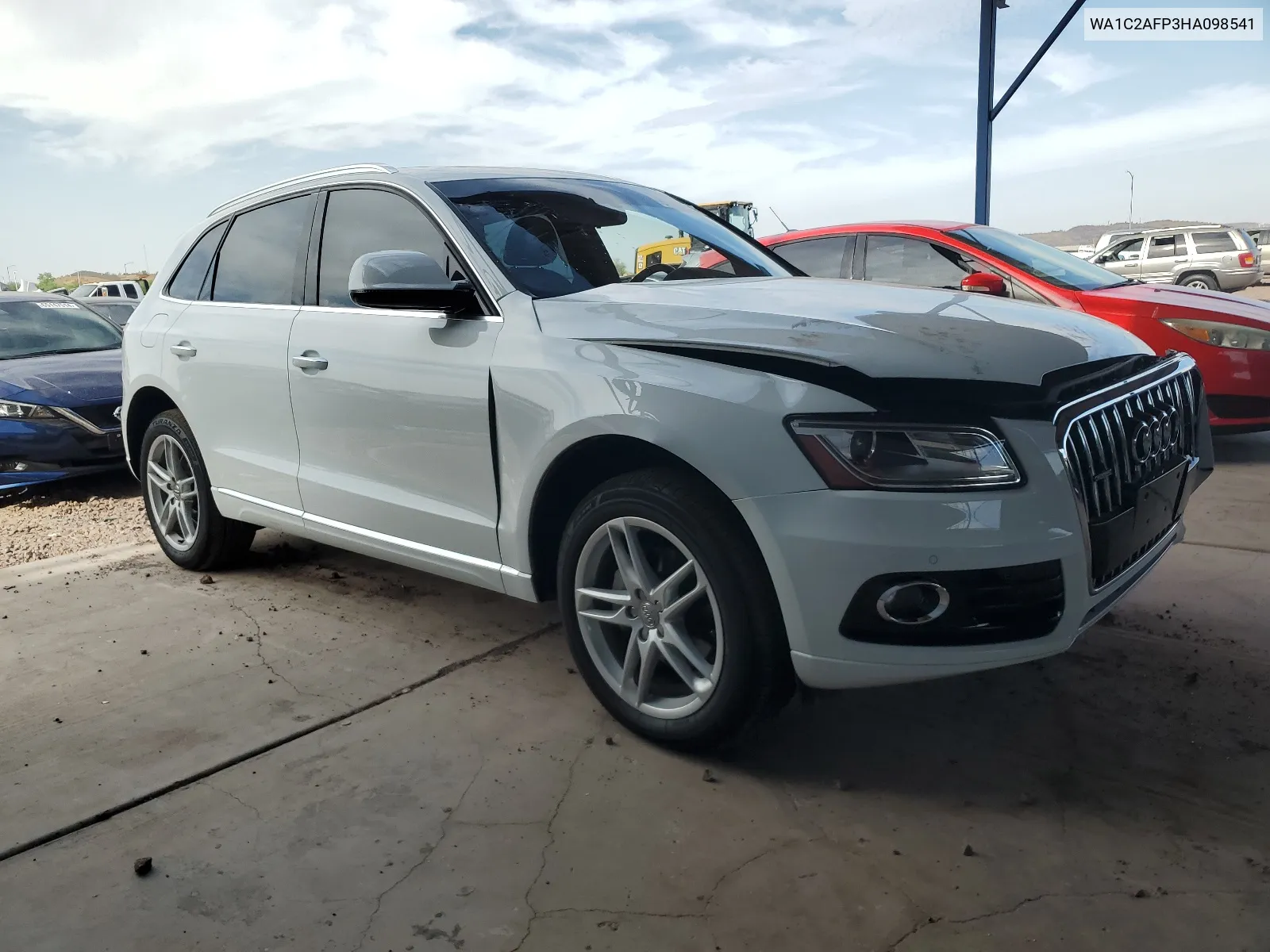 WA1C2AFP3HA098541 2017 Audi Q5 Premium