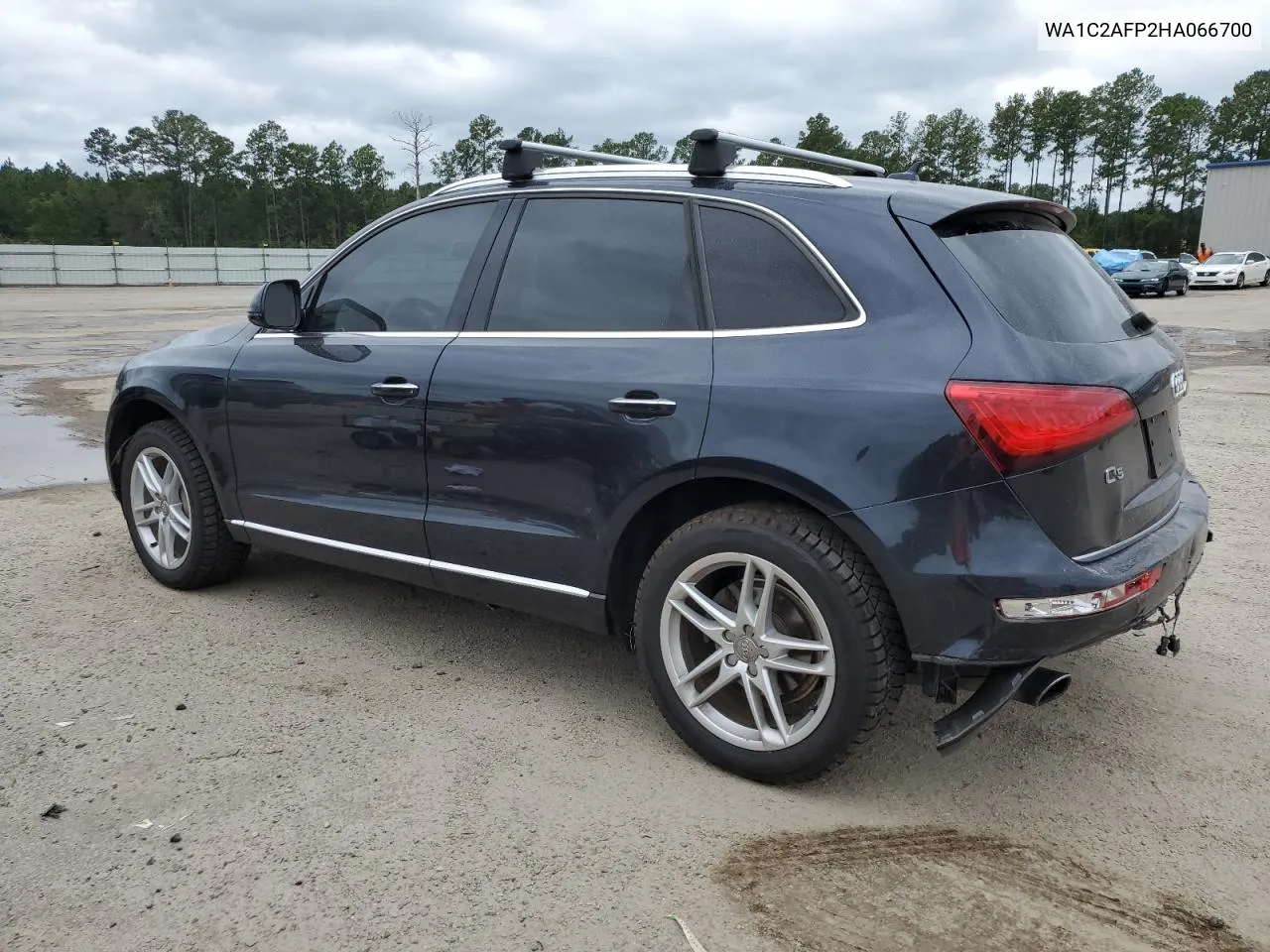 WA1C2AFP2HA066700 2017 Audi Q5 Premium